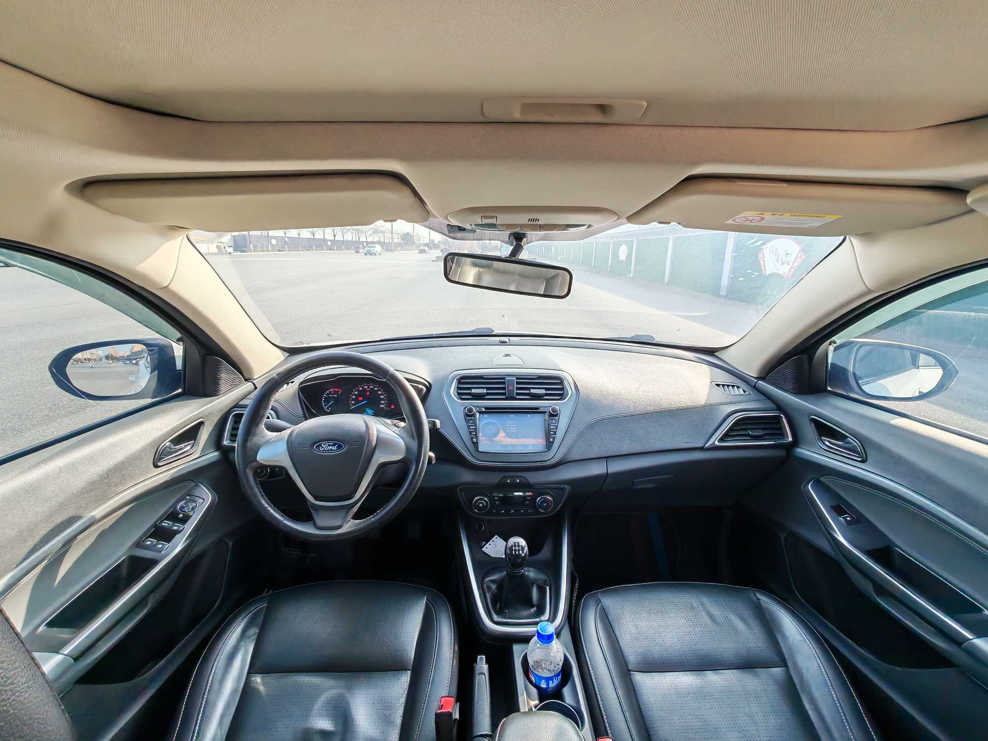 Ford Escort 2015 imagem de carro #6