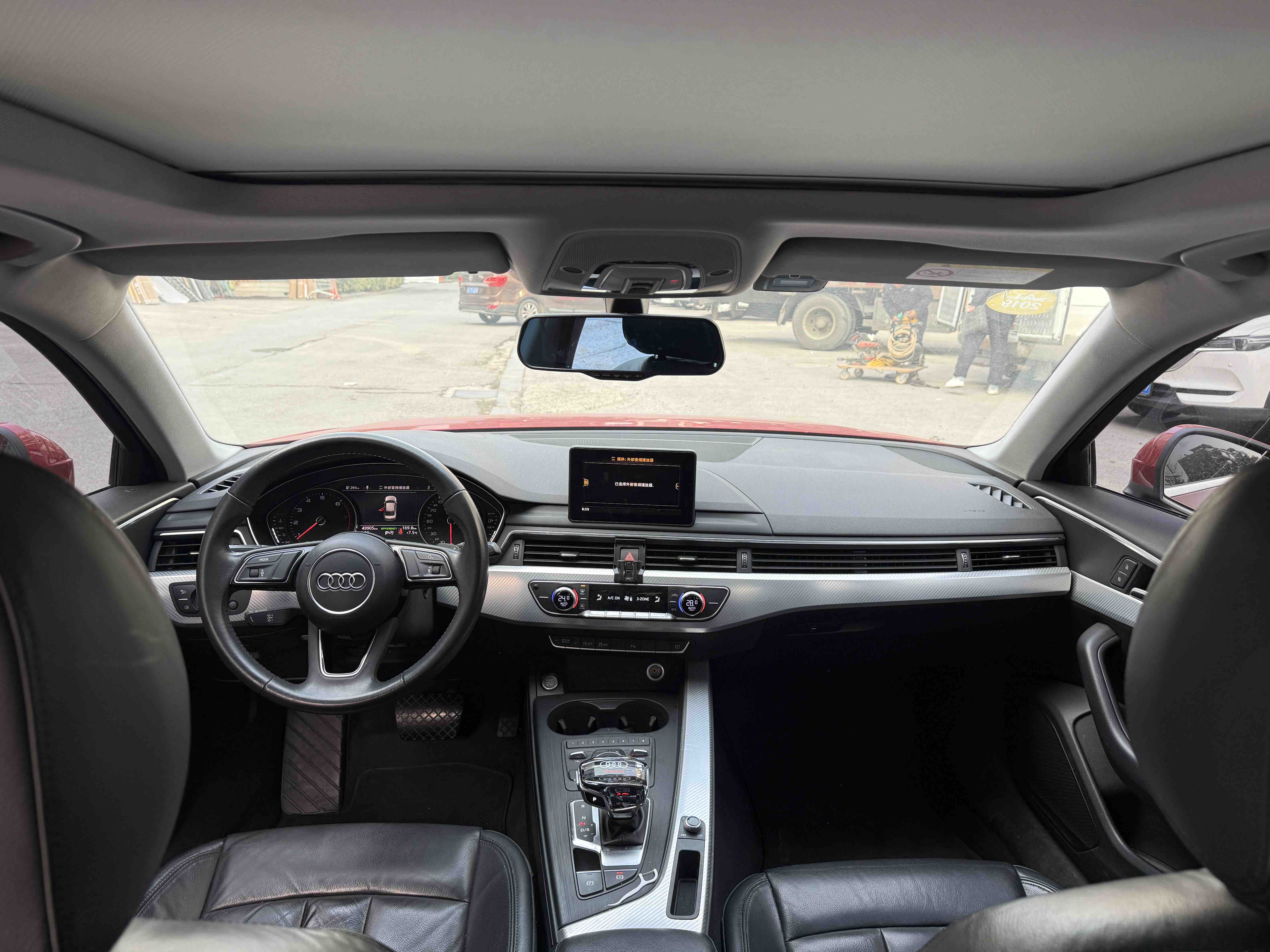 Audi A4L 2017 car image #6