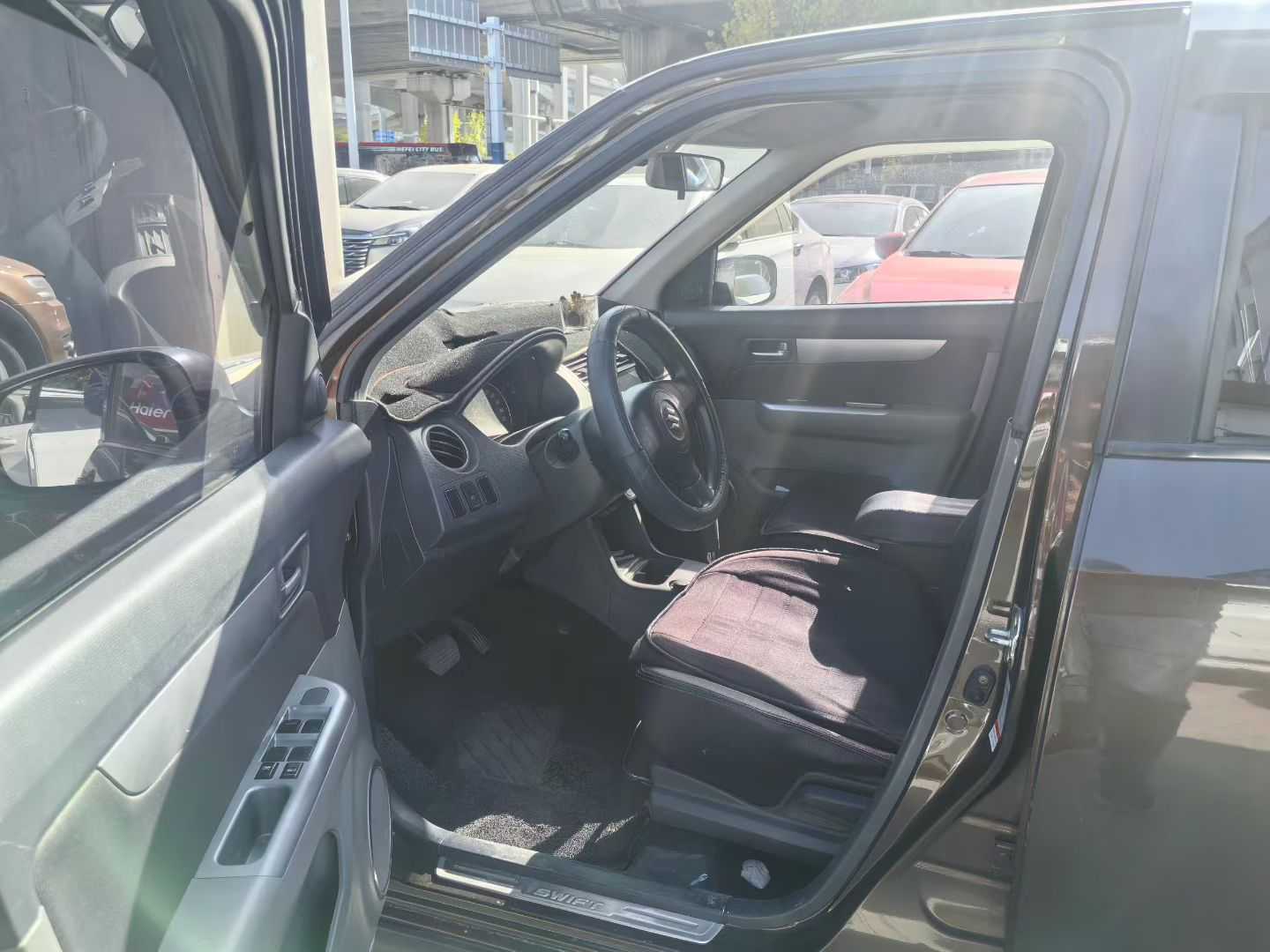 Suzuki Swift 2017 #6 Suzuki Swift 2017 car image #6