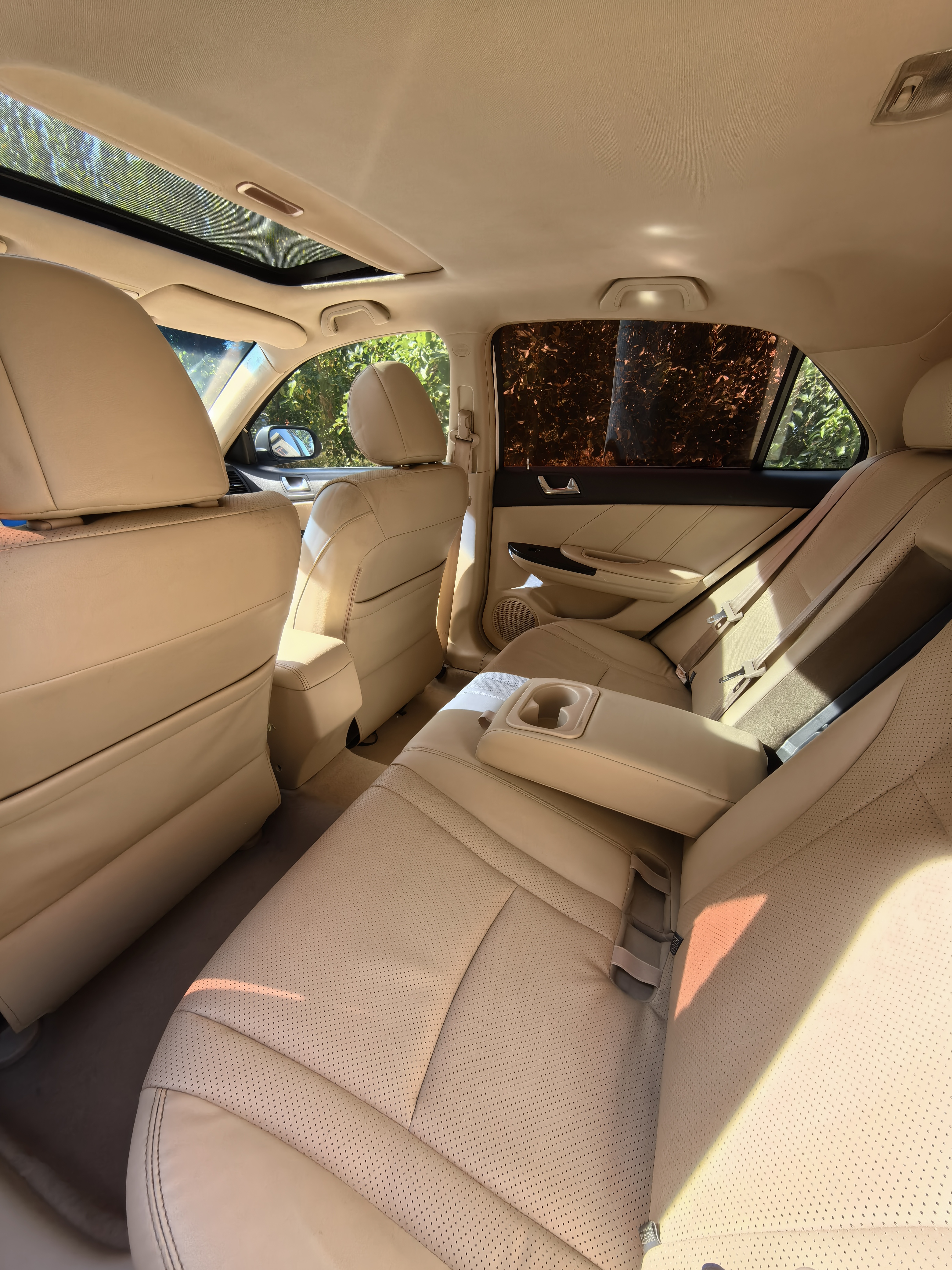 BYD G6 2014 imagem de carro #6