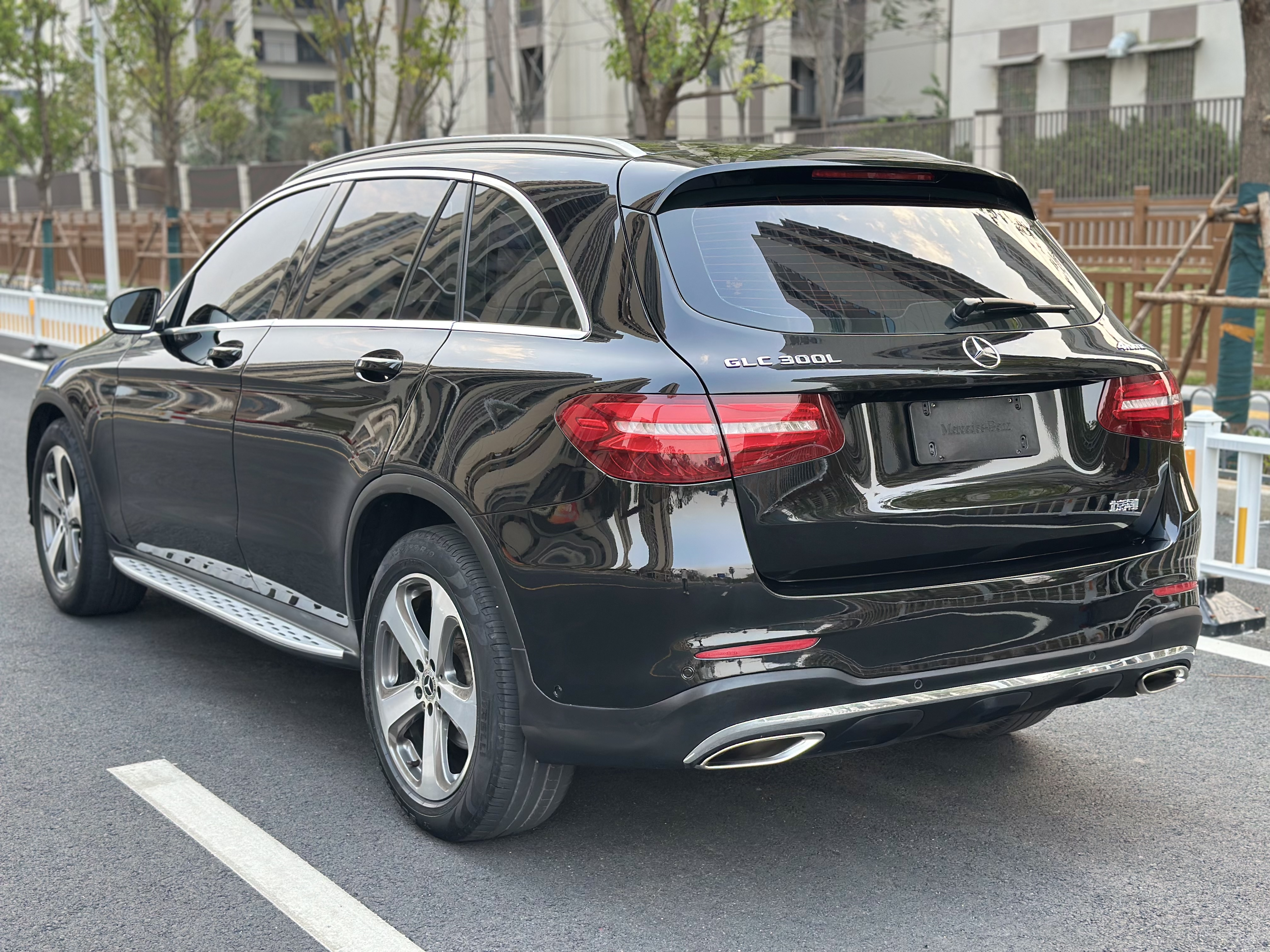 Mercedes-Benz GLC Class 2017 car image #6