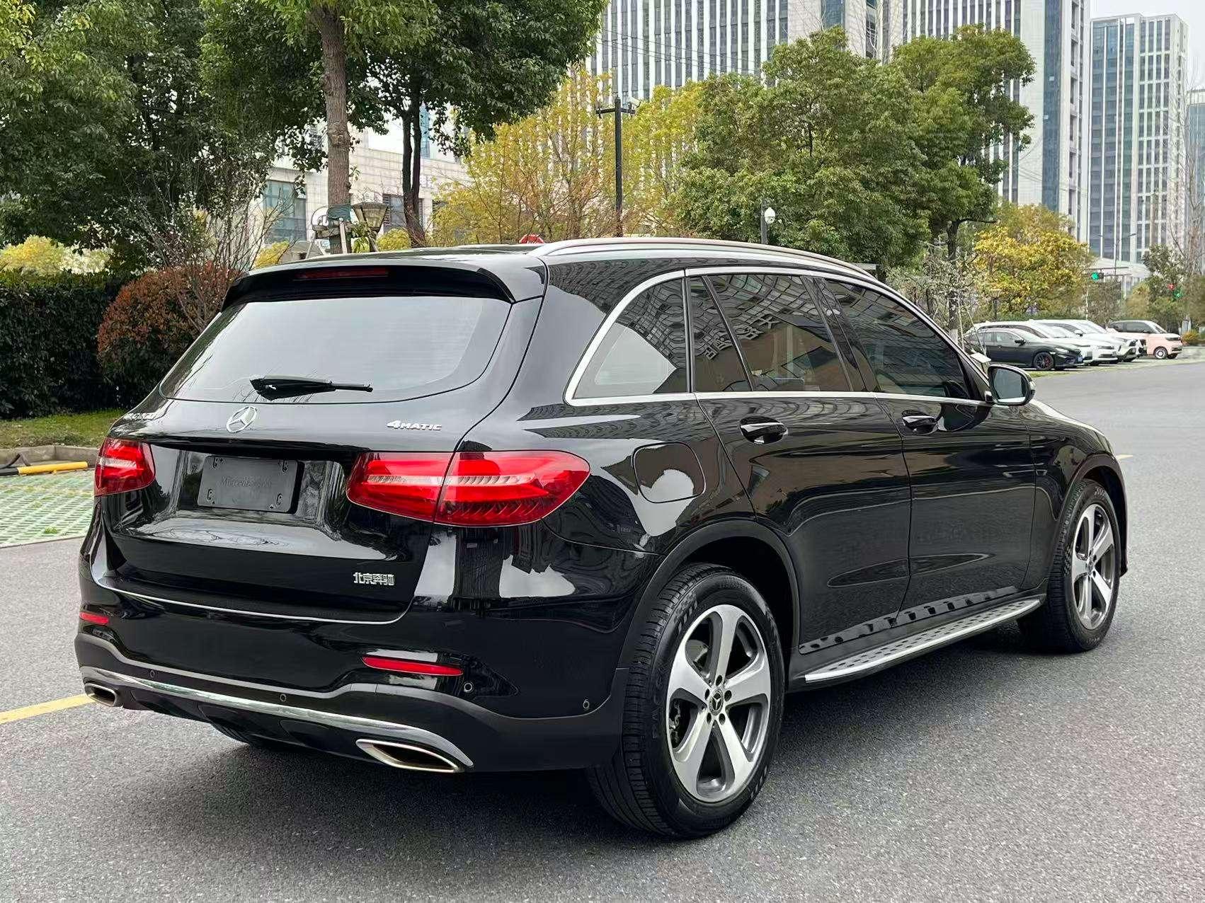 Mercedes-Benz GLC Class 2017 car image #6