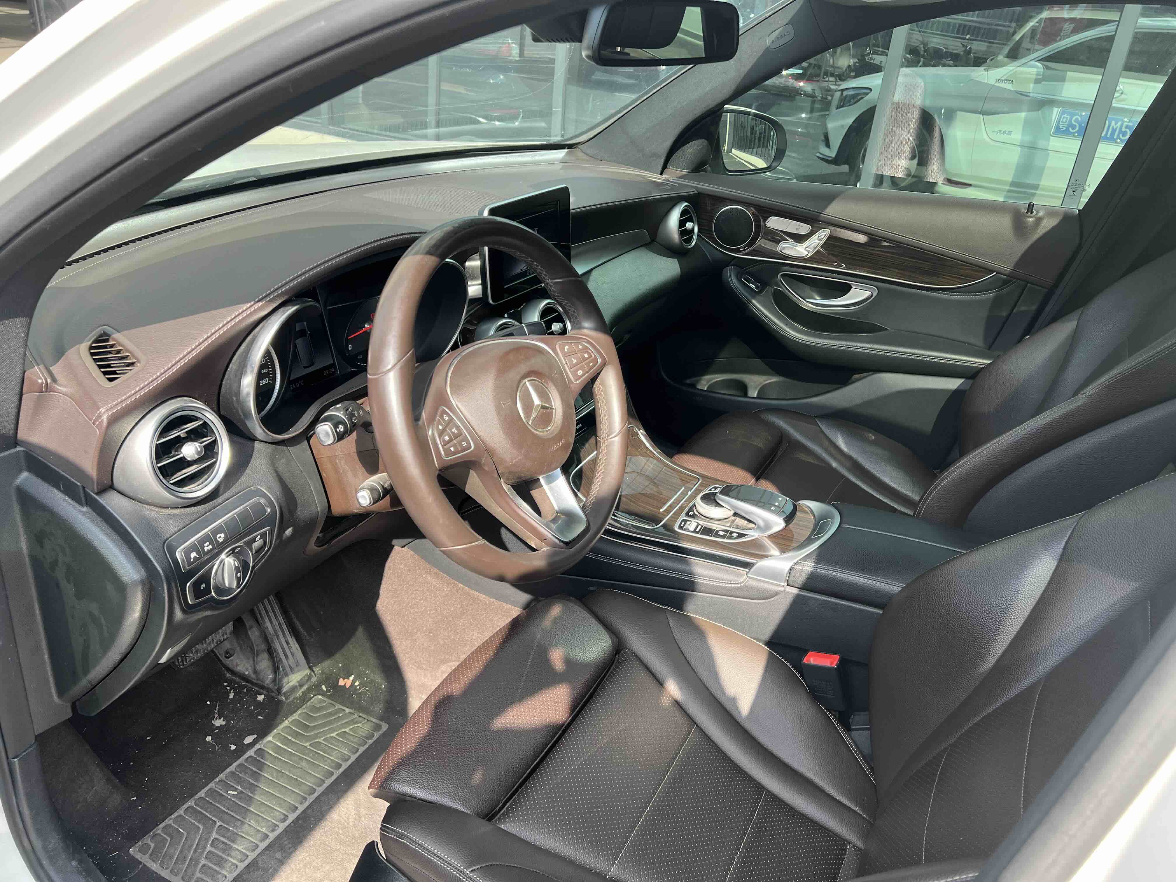 Mercedes-Benz GLC Class 2017 صورة سيارة #6