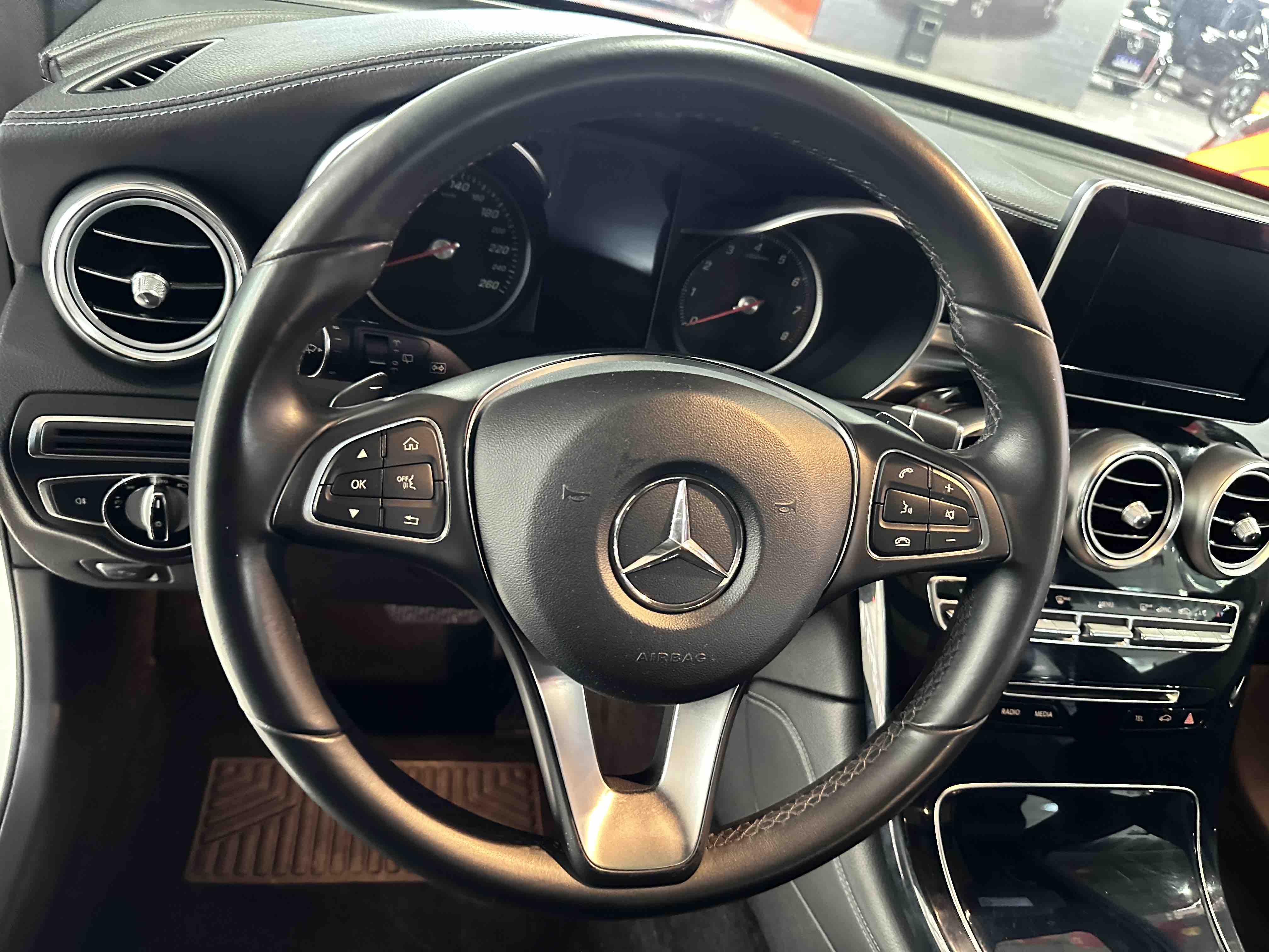 Mercedes-Benz 2017 #6 Mercedes-Benz 2017 car image #6