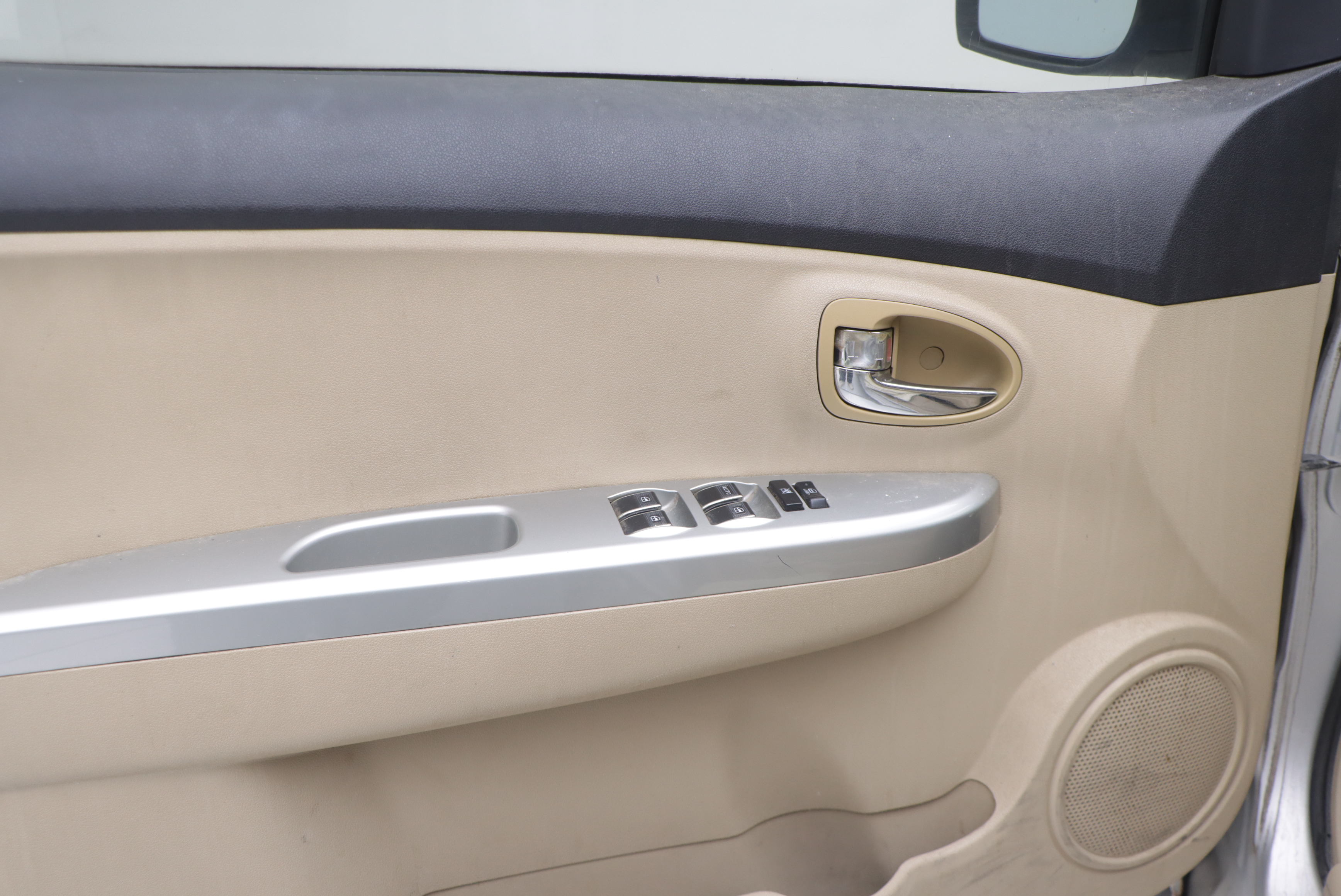 Great Wall C30 2013 car image #6