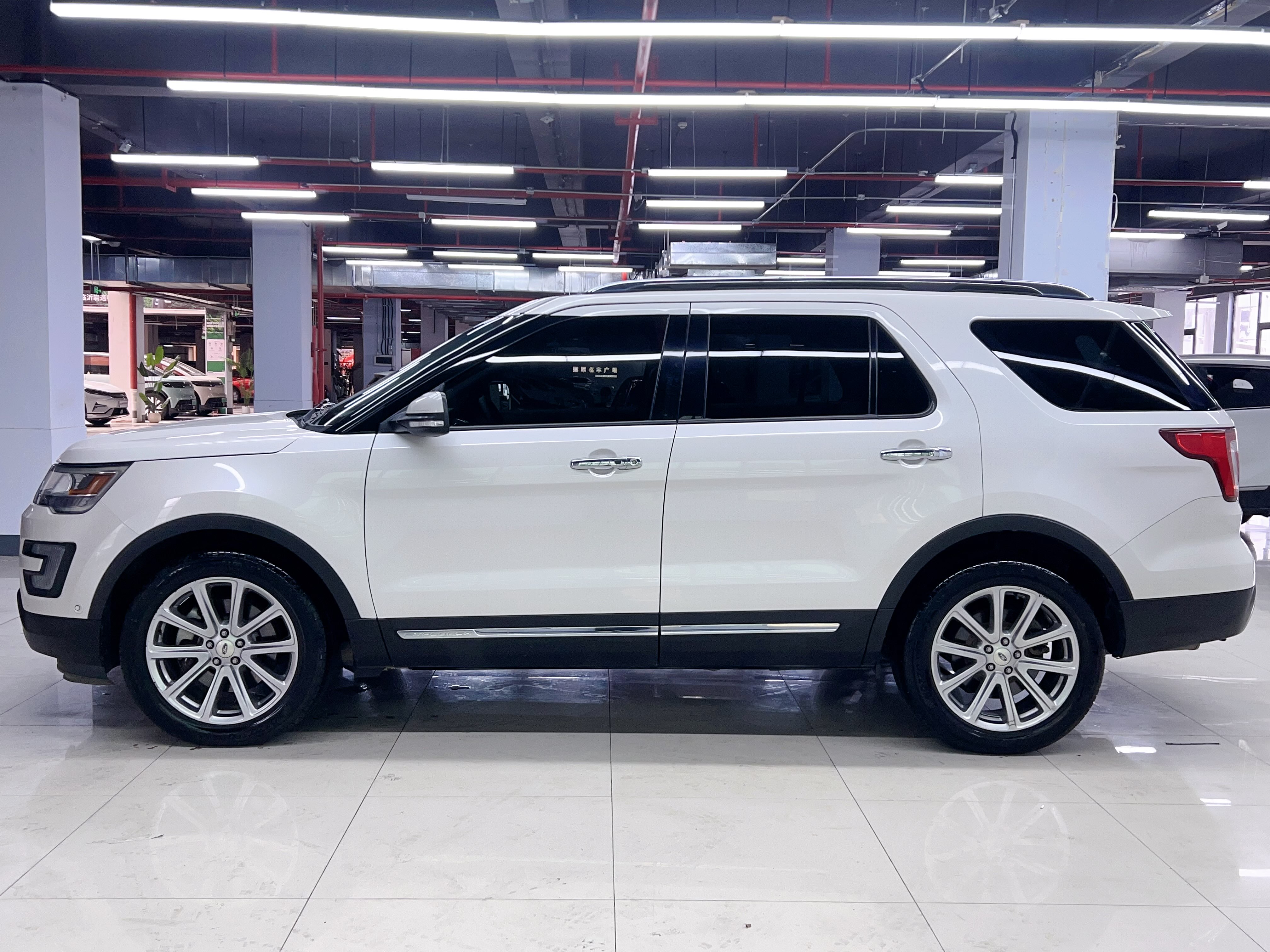 Ford Explorer (Imported) 2017 #6 Ford Explorer (Imported) 2017 صورة سيارة #6