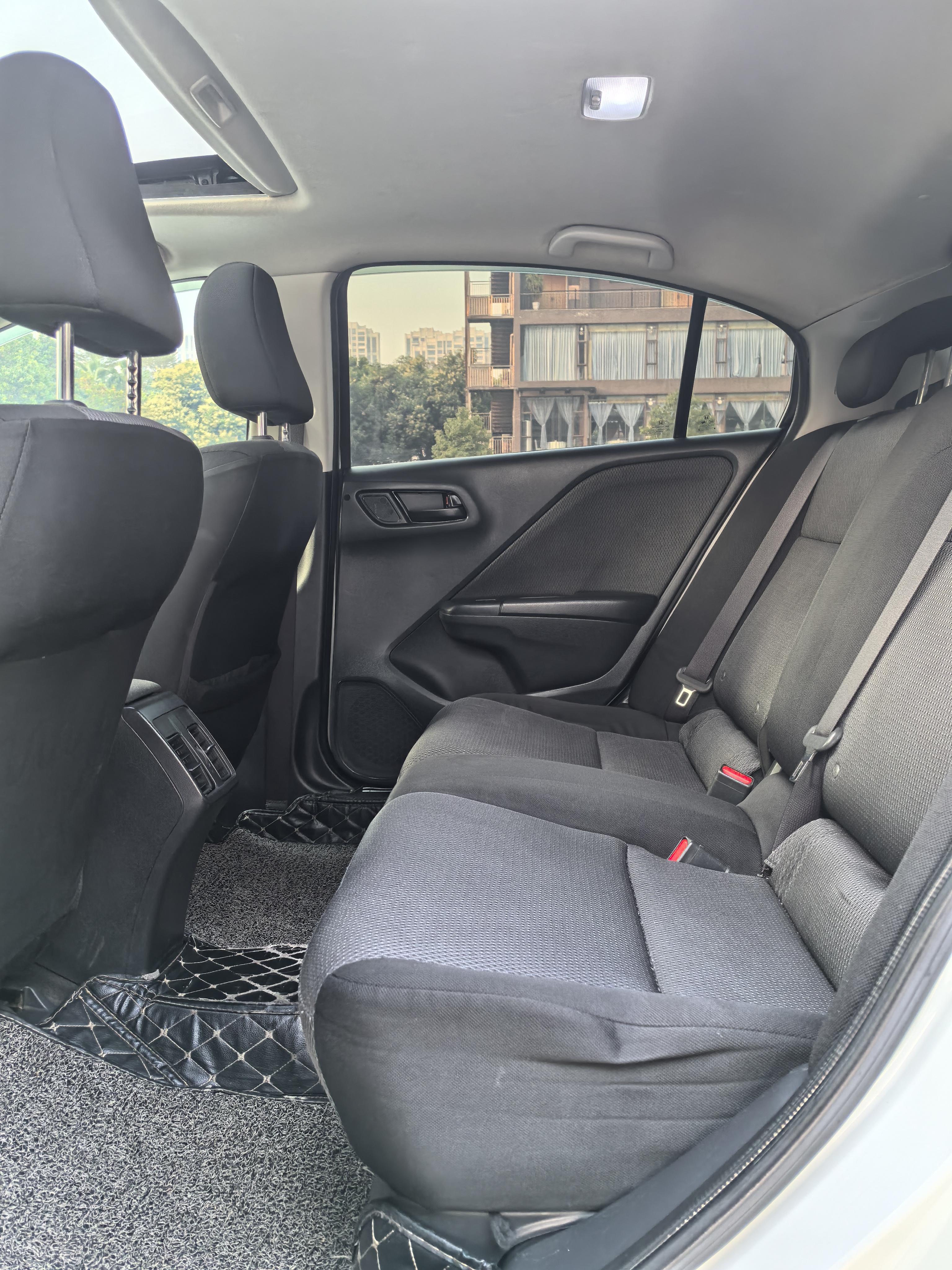 Honda Gienia 2018 car image #6