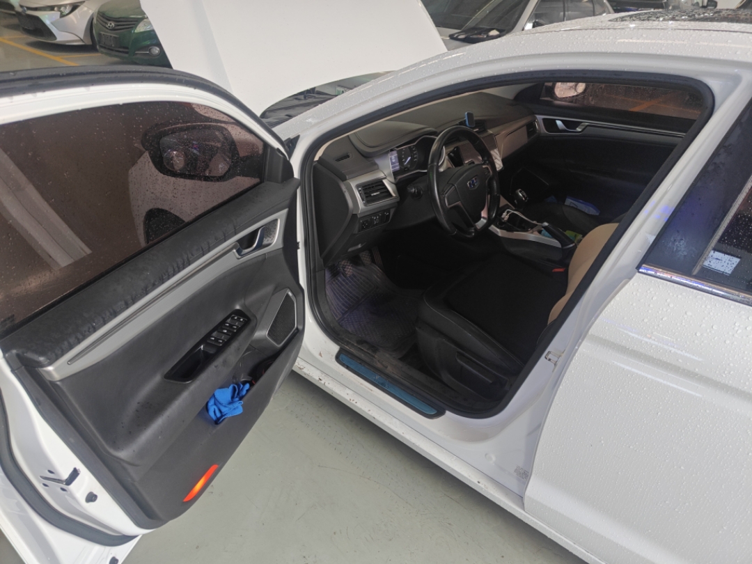 Emgrand GL 2017 #6 Emgrand GL 2017 car image #6