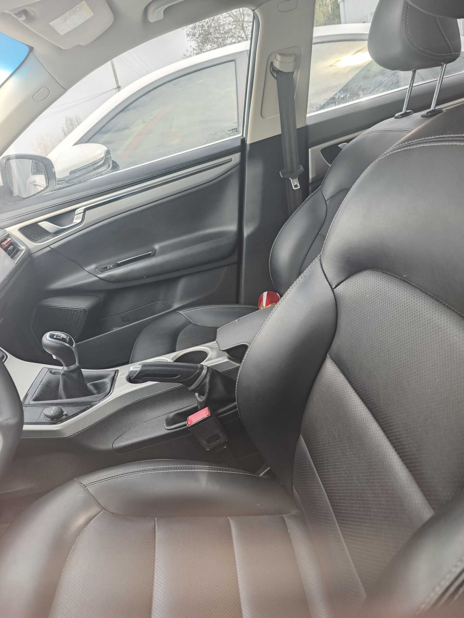 Emgrand GL 2017 #6 Emgrand GL 2017 car image #6