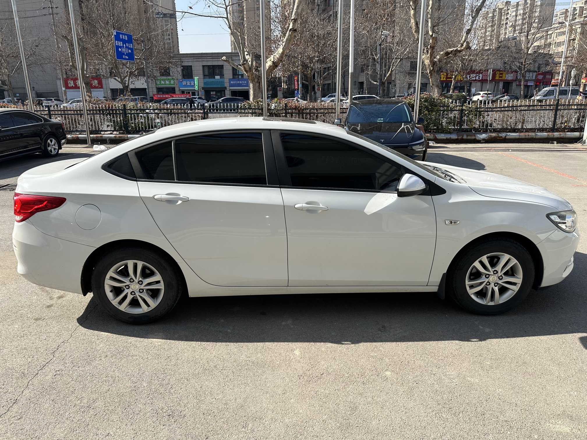 Chevrolet Cavalier 2017 car image #6