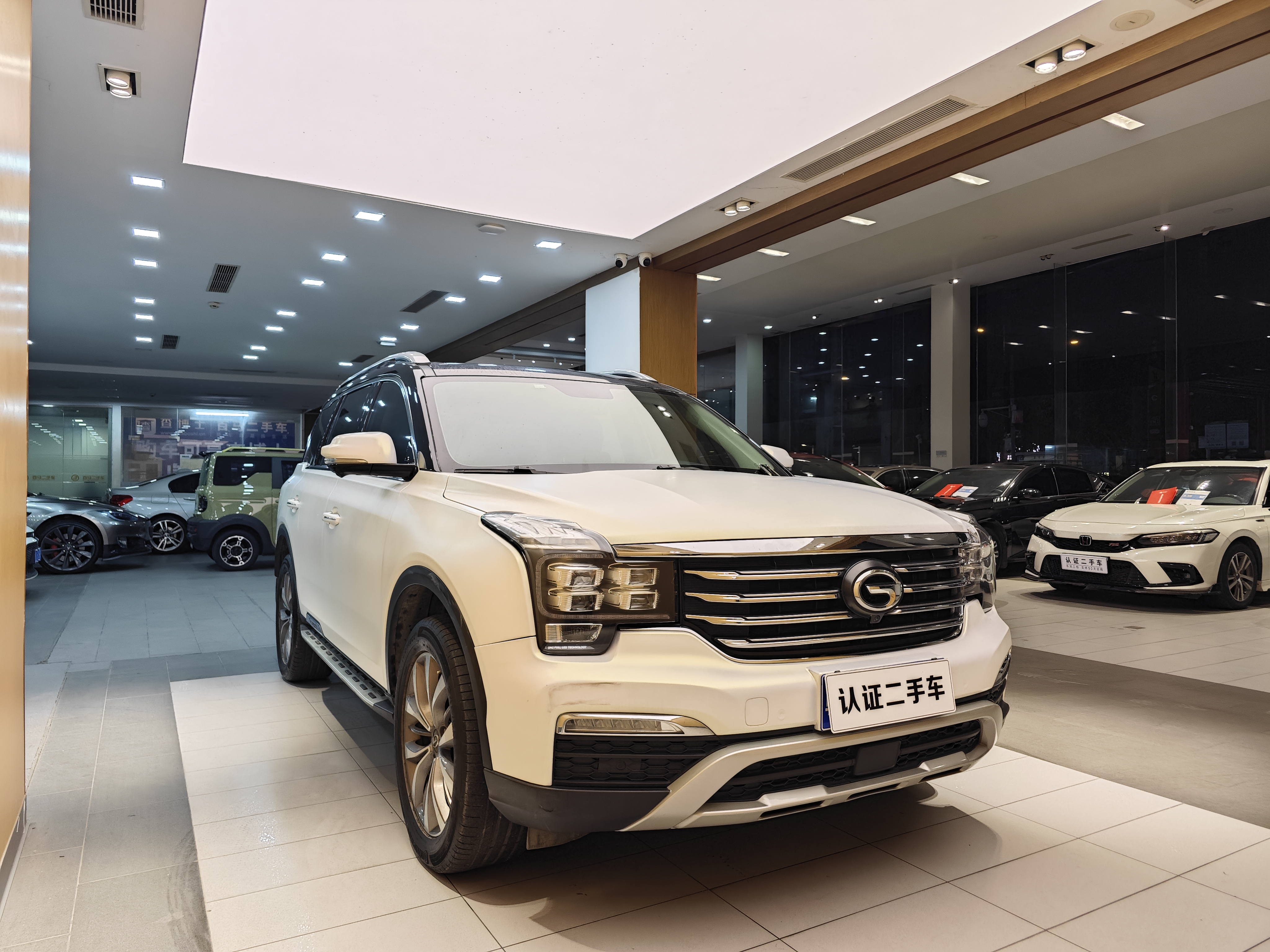 GAC Trumpchi GS8 2017 #6 GAC Trumpchi GS8 2017 car image #6