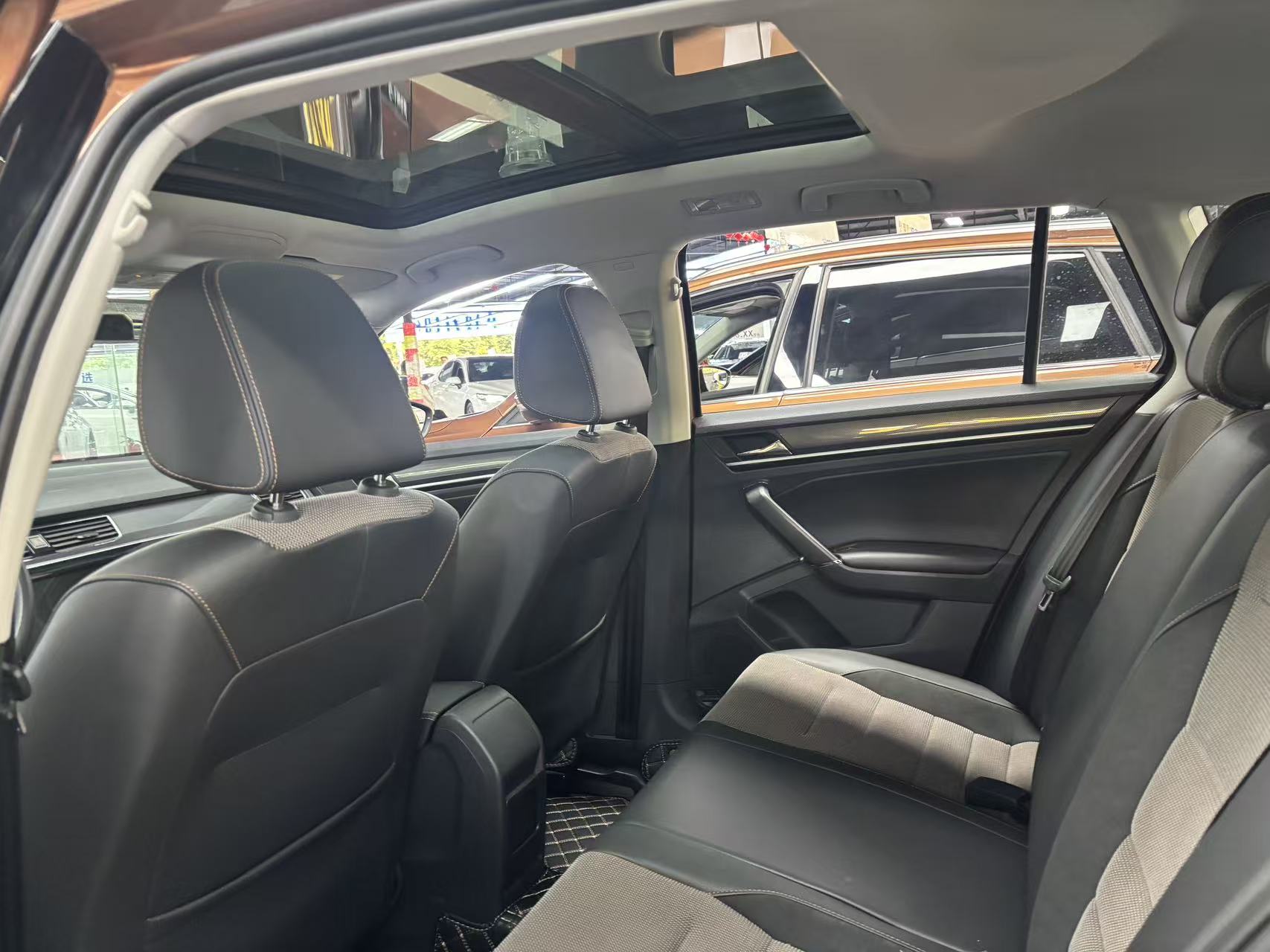 Volkswagen C-Trek 2017 immagine di auto #6