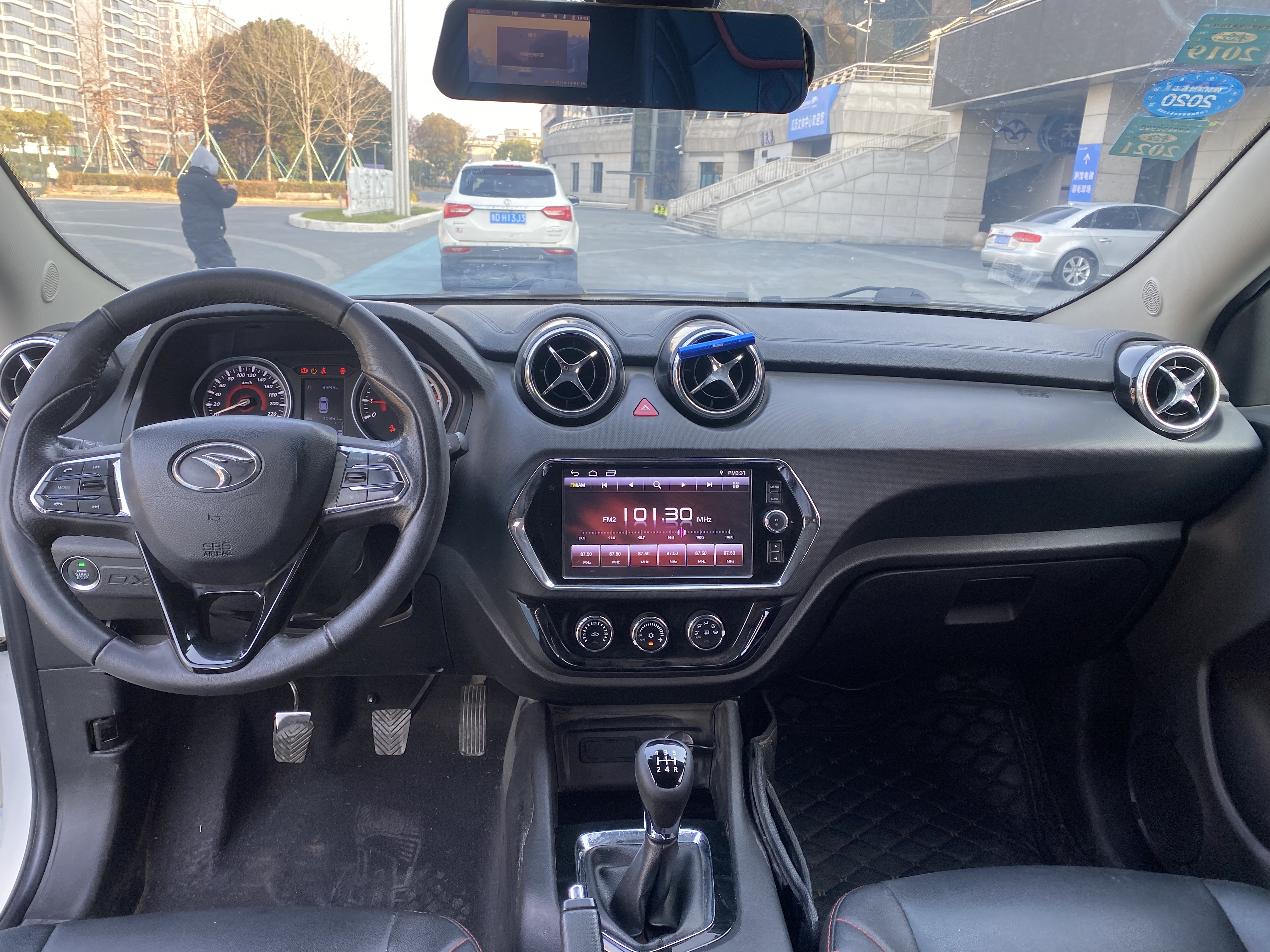 Soueast DX3 2017 #6 Soueast DX3 2017 car image #6