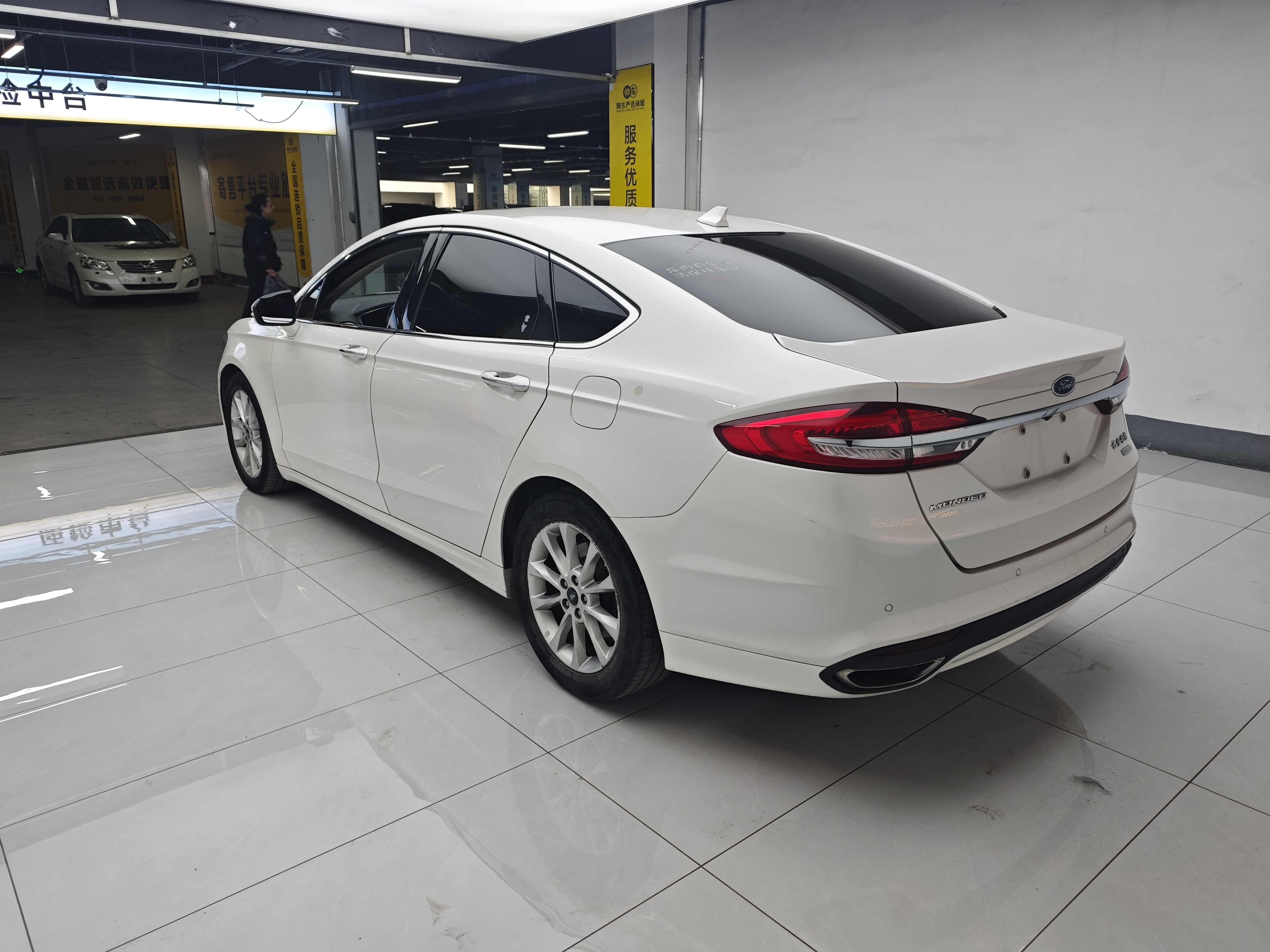 Ford Mondeo 2017 #6 Ford Mondeo 2017 صورة سيارة #6