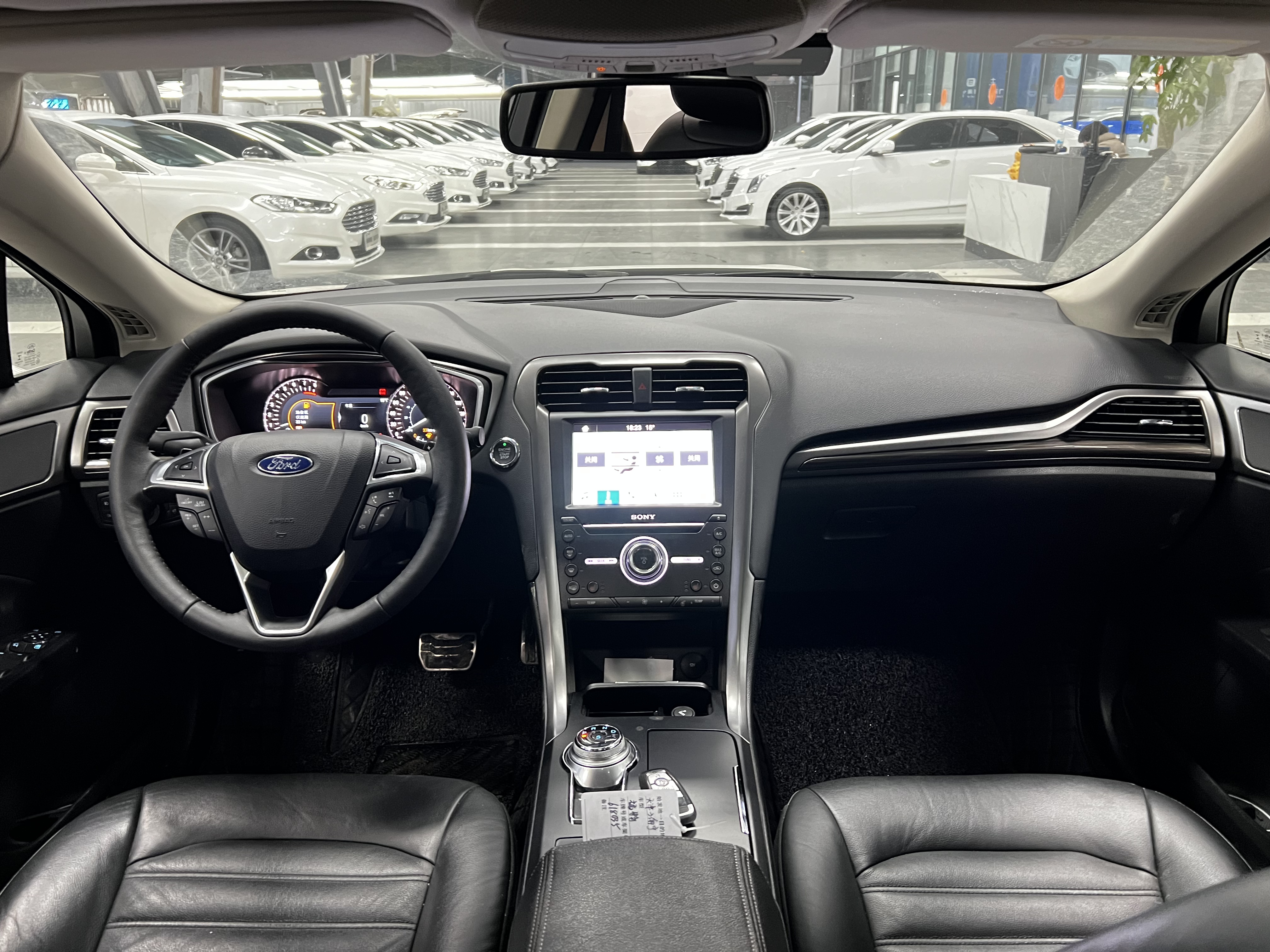 Ford Mondeo 2017 car image #6