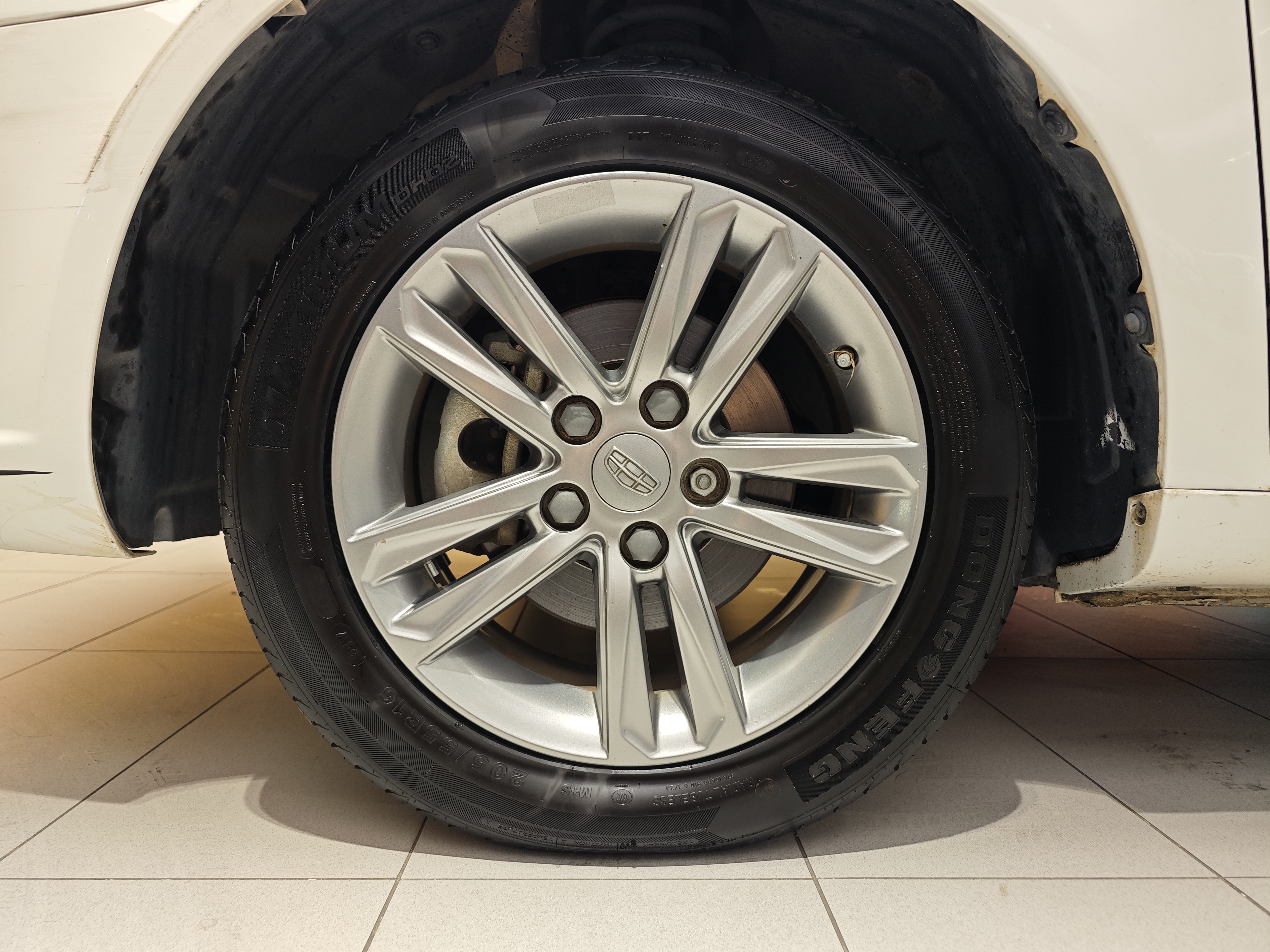 GEELY Emgrand 2018 car image #6