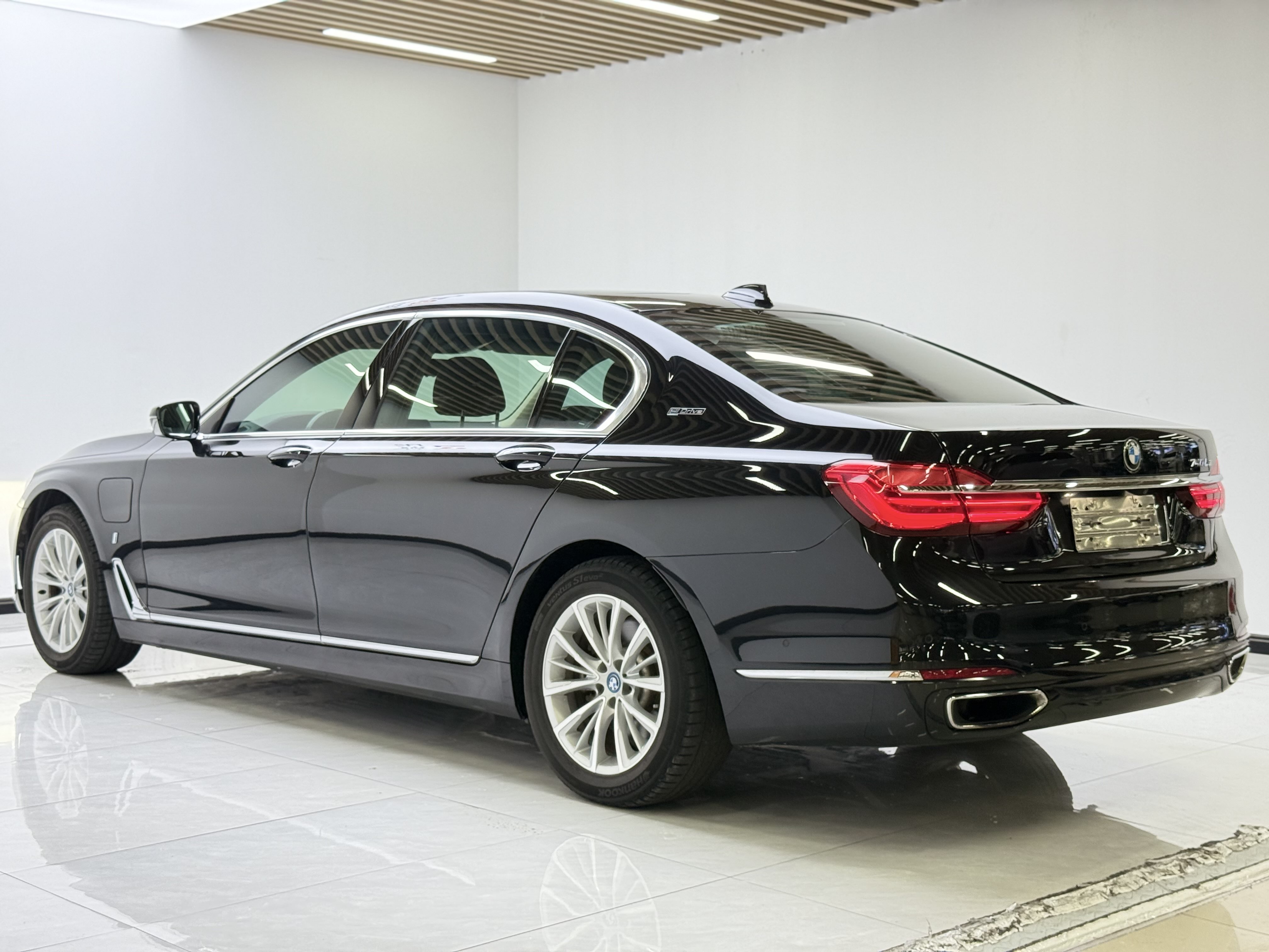 BMW 7 Series New Energy 2017 #6 BMW 7 Series New Energy 2017 car image #6