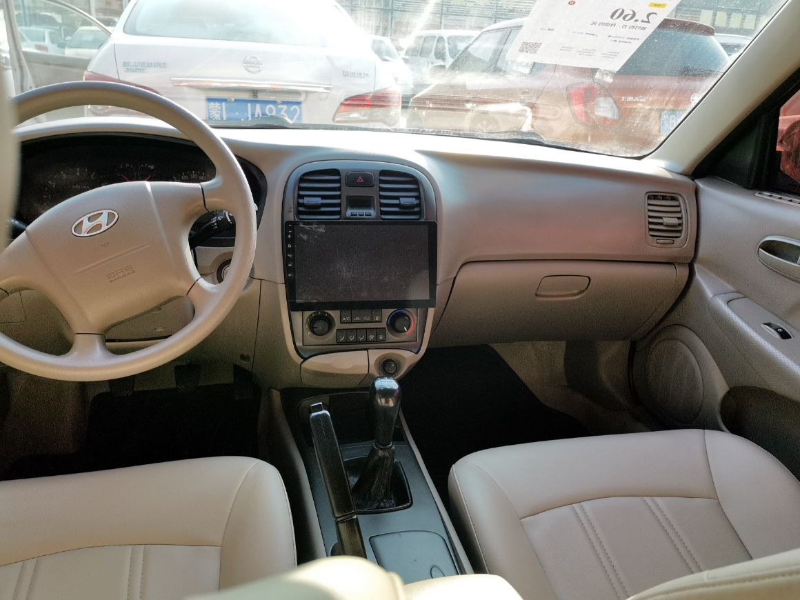 Hyundai moInca 2017 car image #6