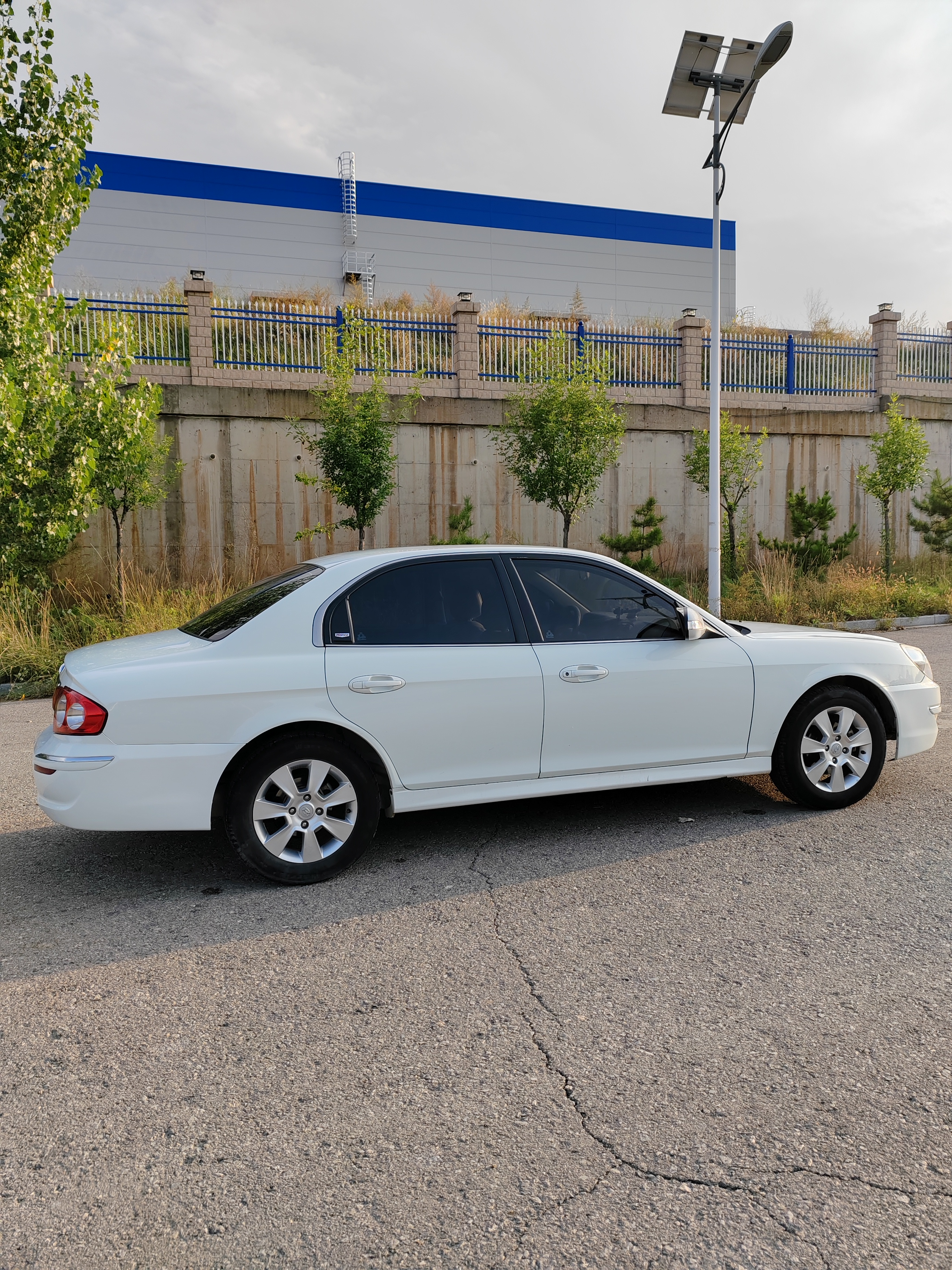 Hyundai moInca 2013 #6 Hyundai moInca 2013 car image #6