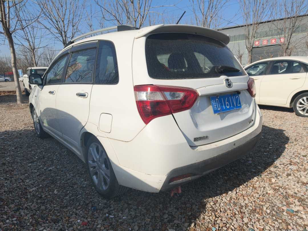 Suzuki Liana A6 2016 immagine di auto #6