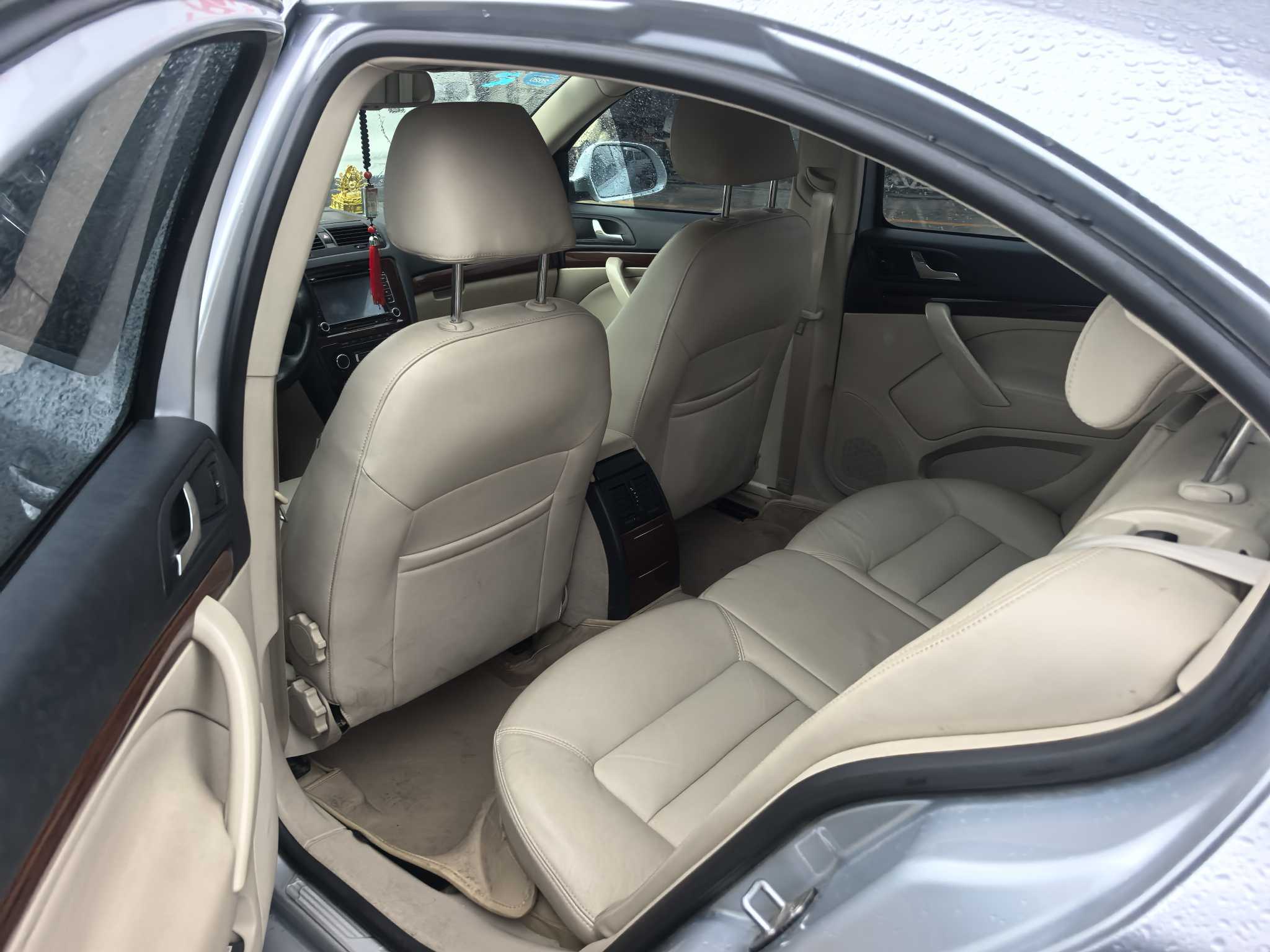 Skoda Octavia 2013 car image #6