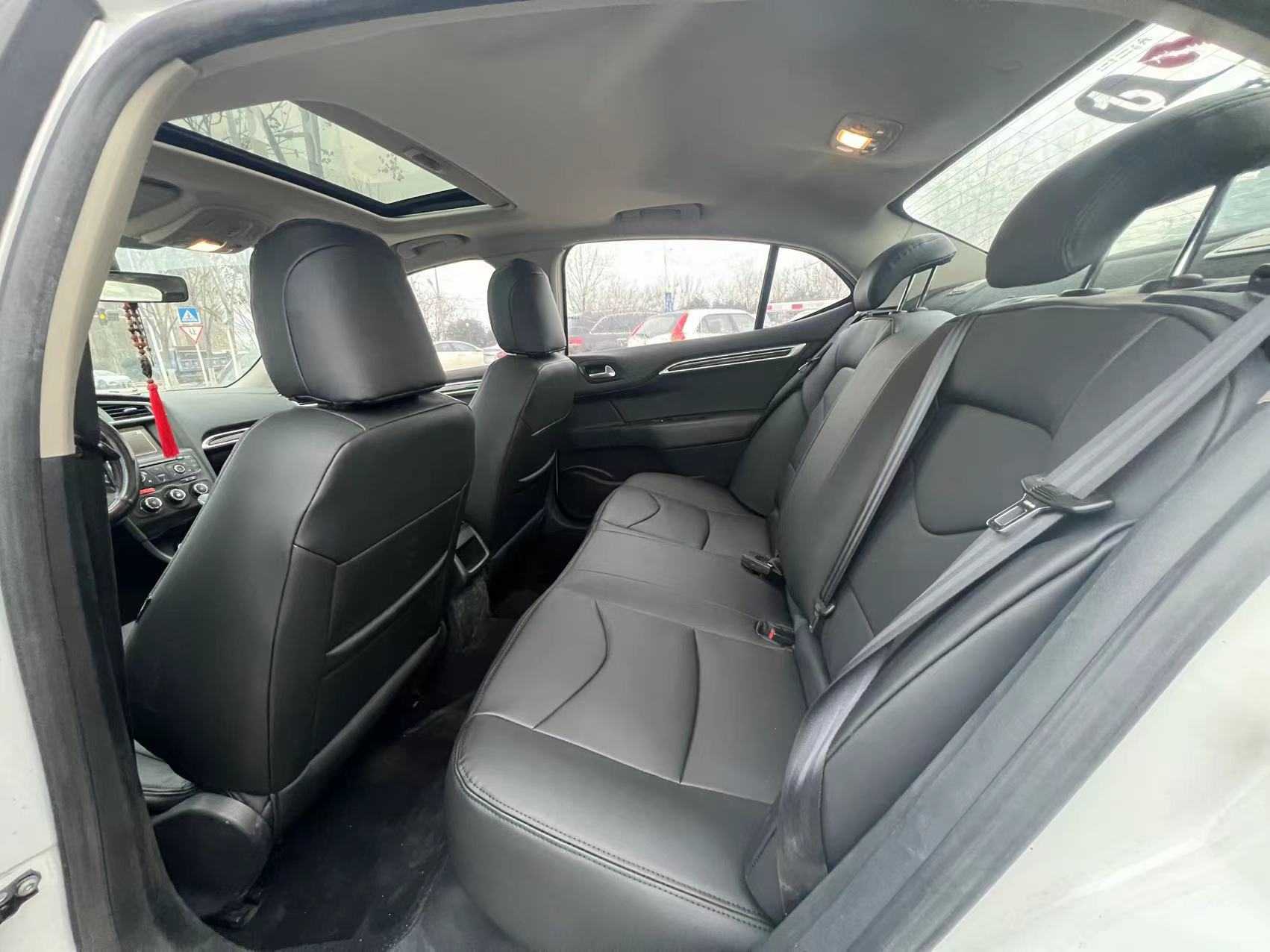 Citroen C4L 2016 car image #6