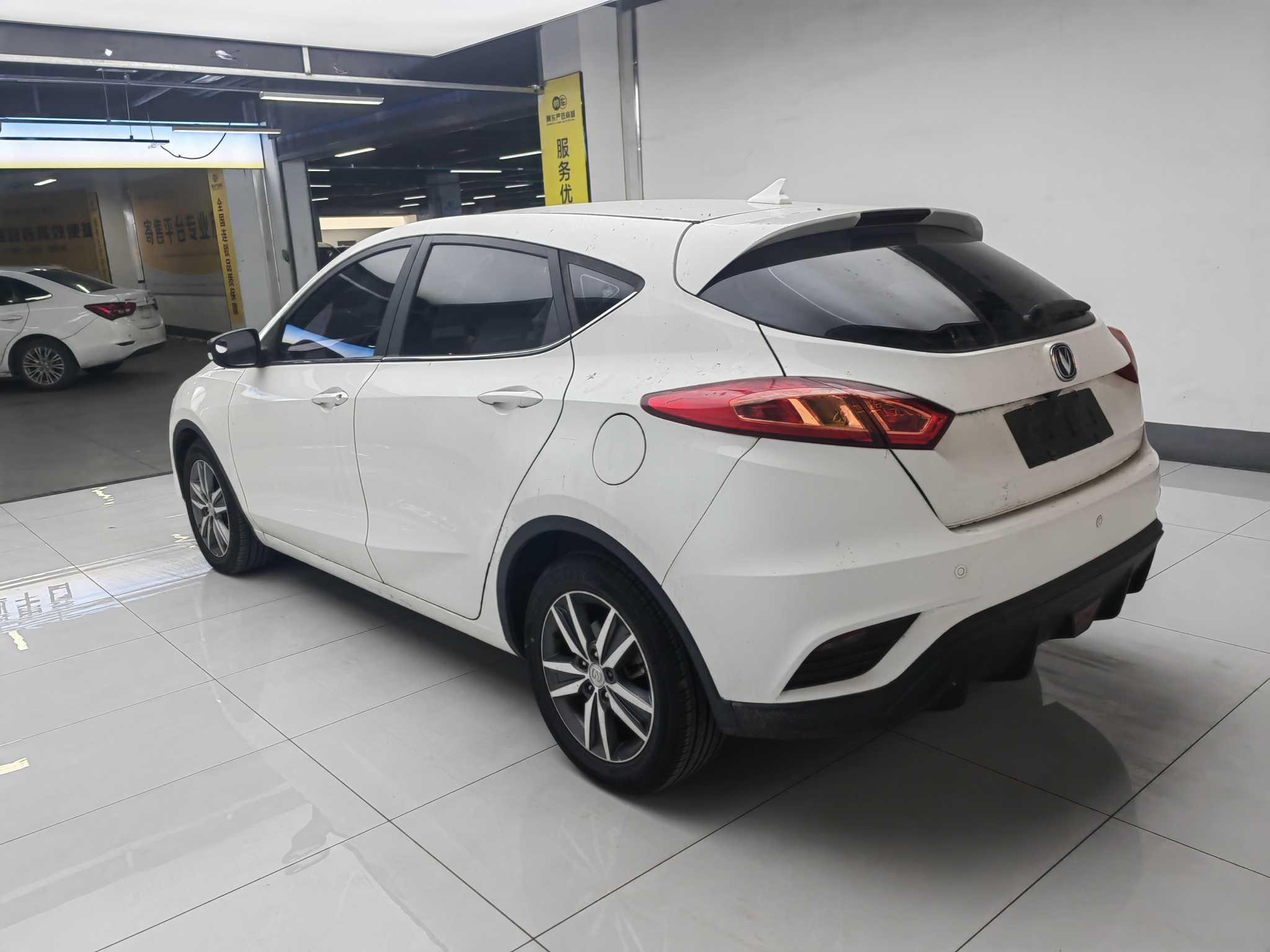 Changan Eado XT 2016 изображение автомобиля #6