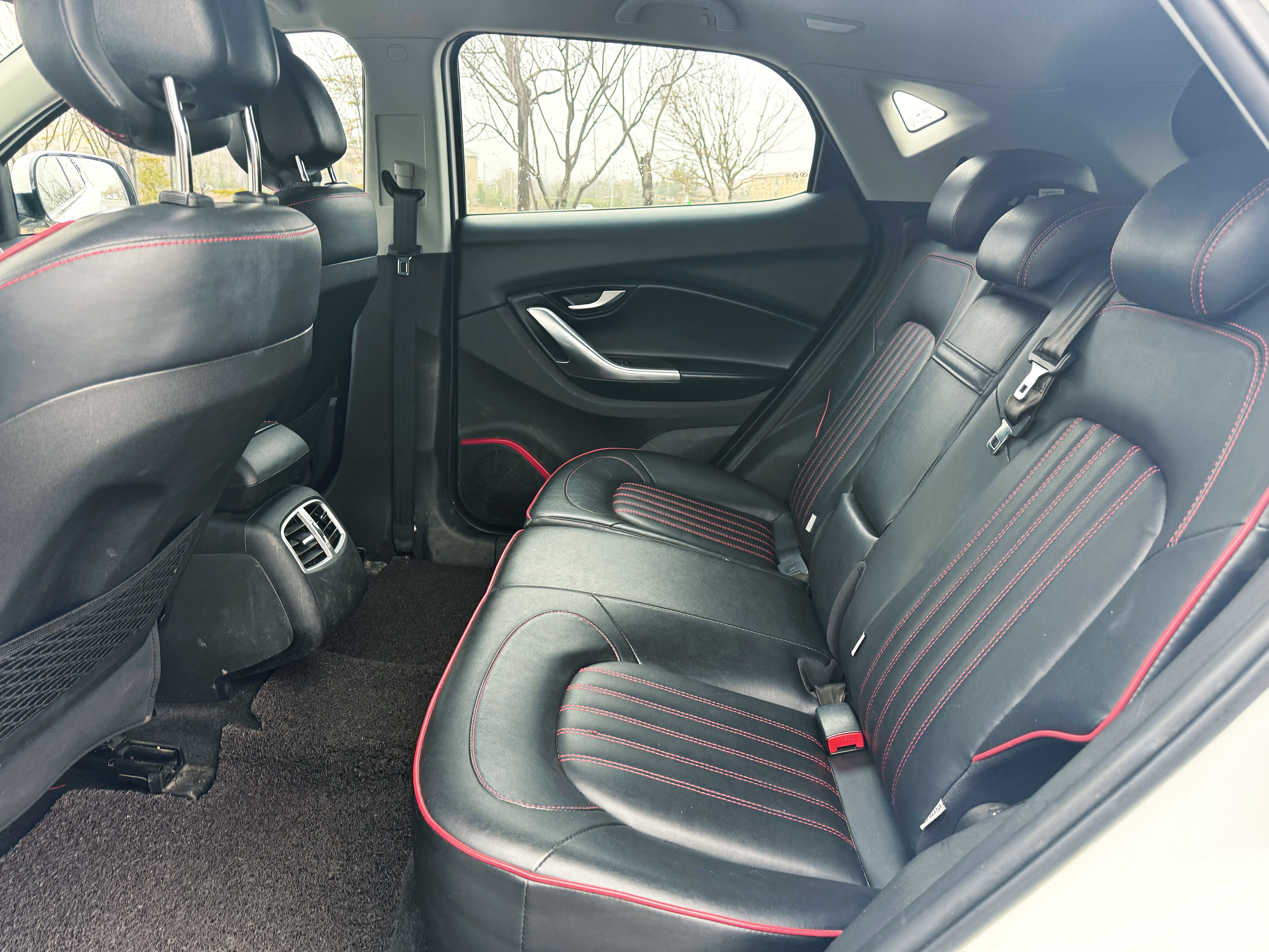 Soueast DX7 2017 car image #6