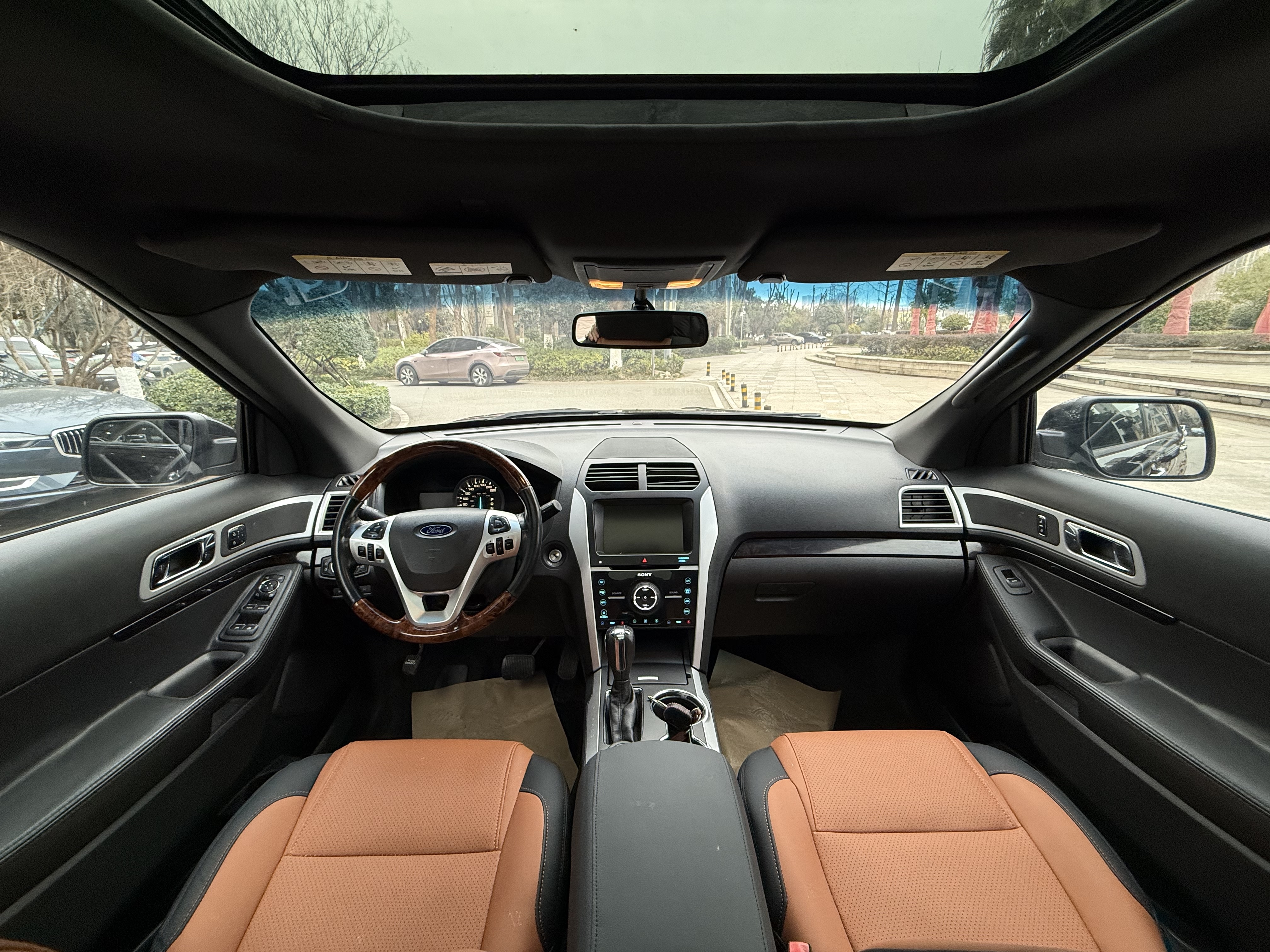 Ford Explorer (Imported) 2014 car image #6