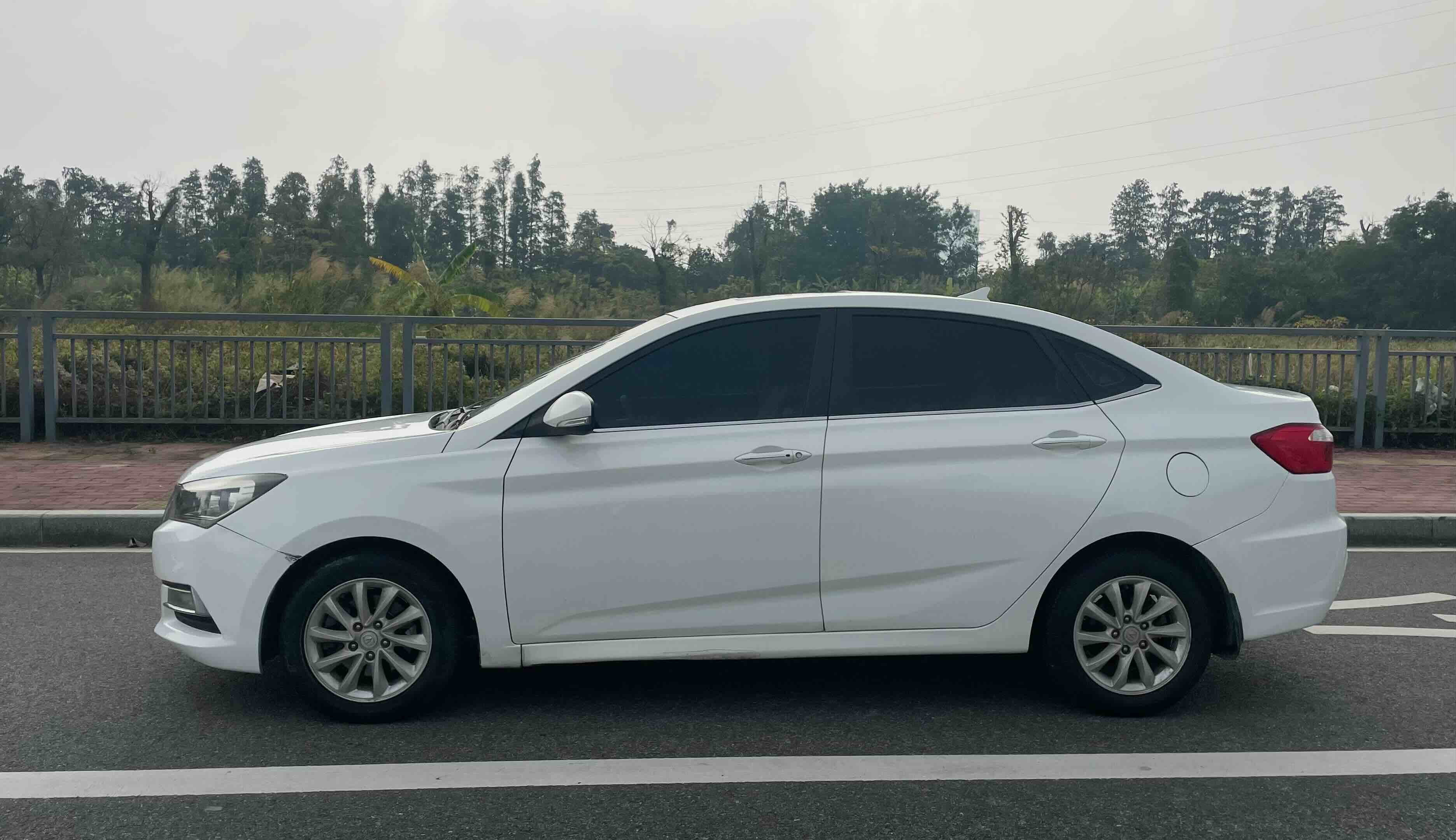 Changan Alsvin V7 2015 car image #6