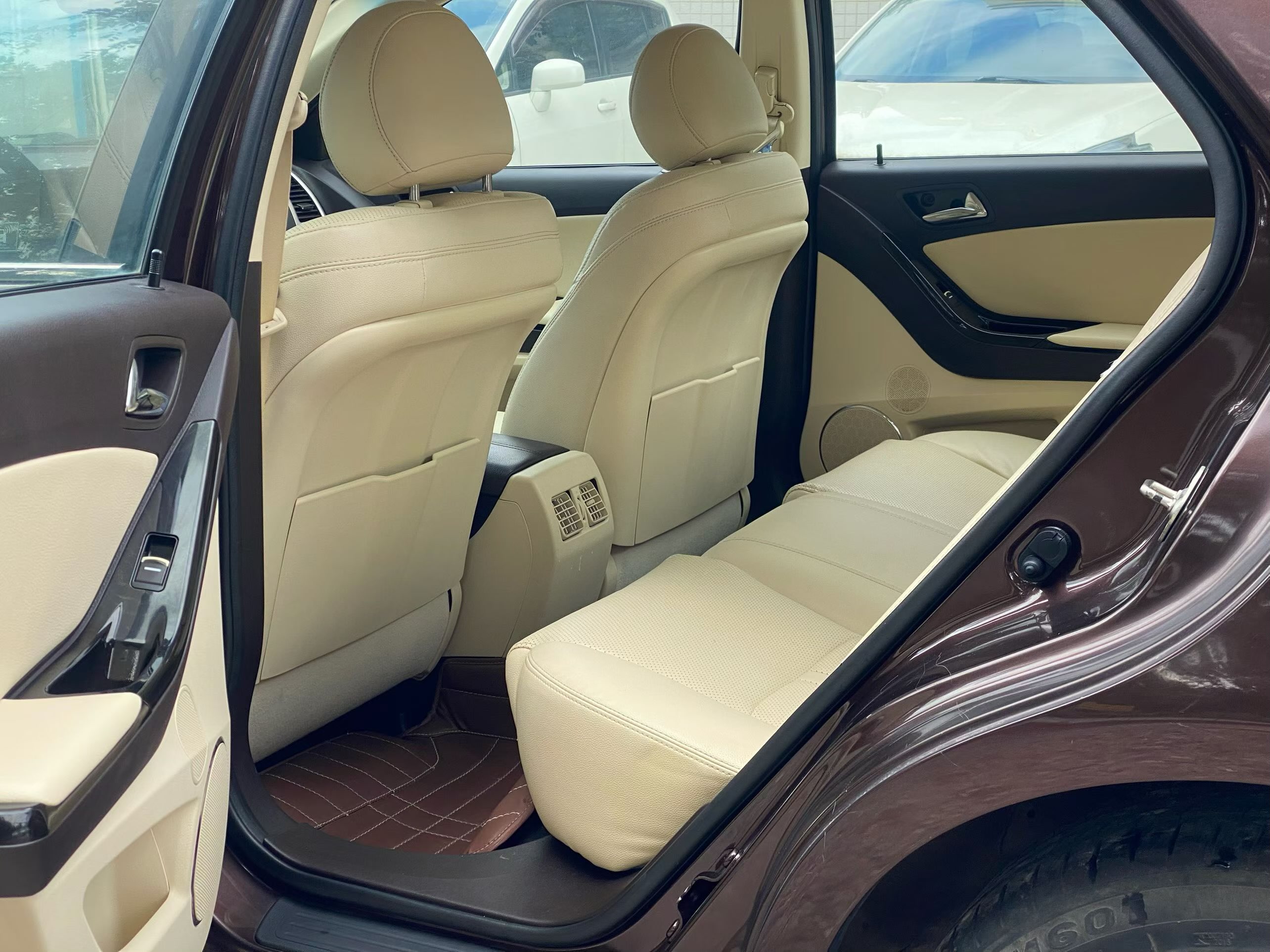 BYD SiRui 2013 immagine di auto #6