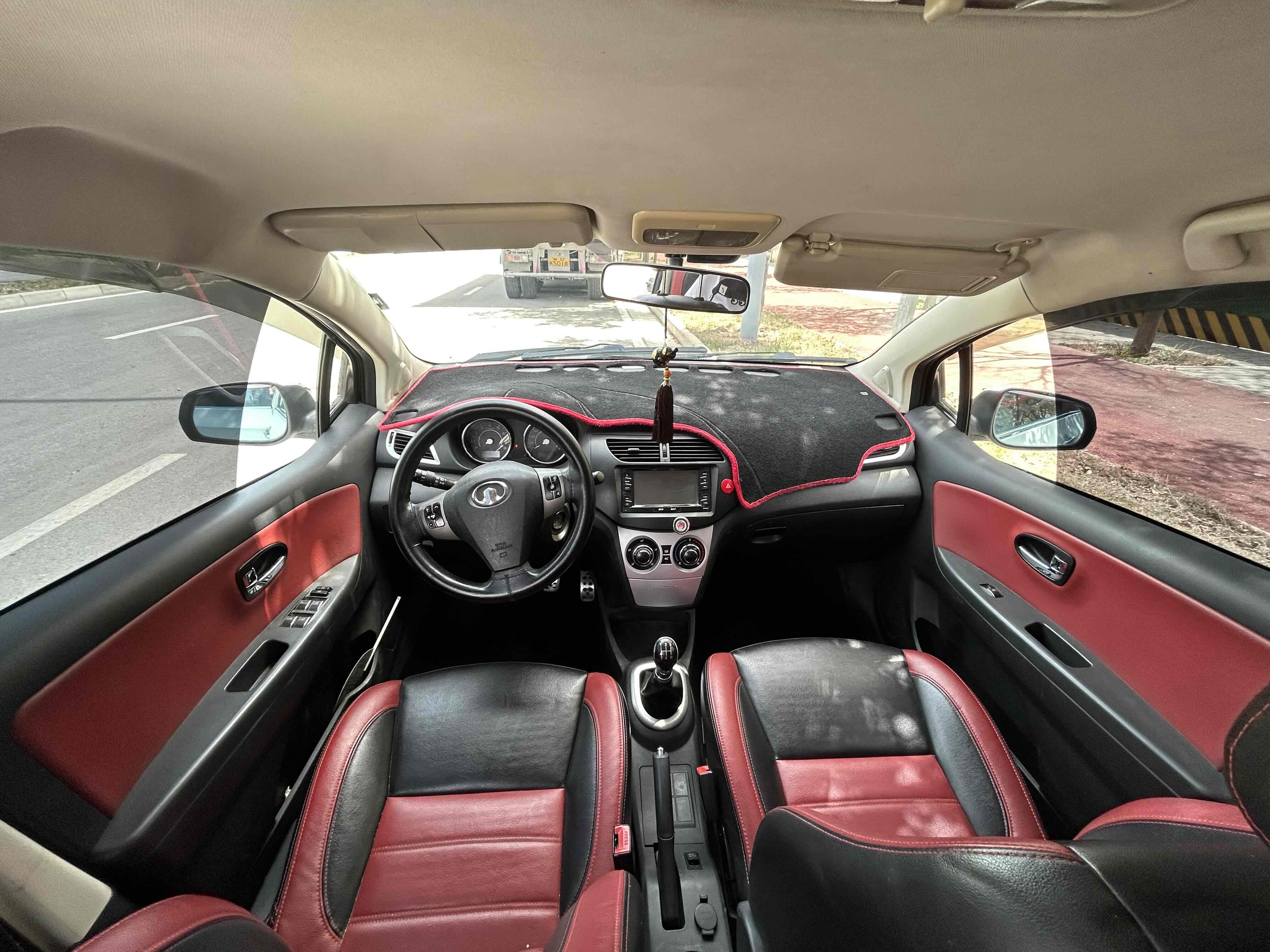 Great Wall C20R 2014 car image #6