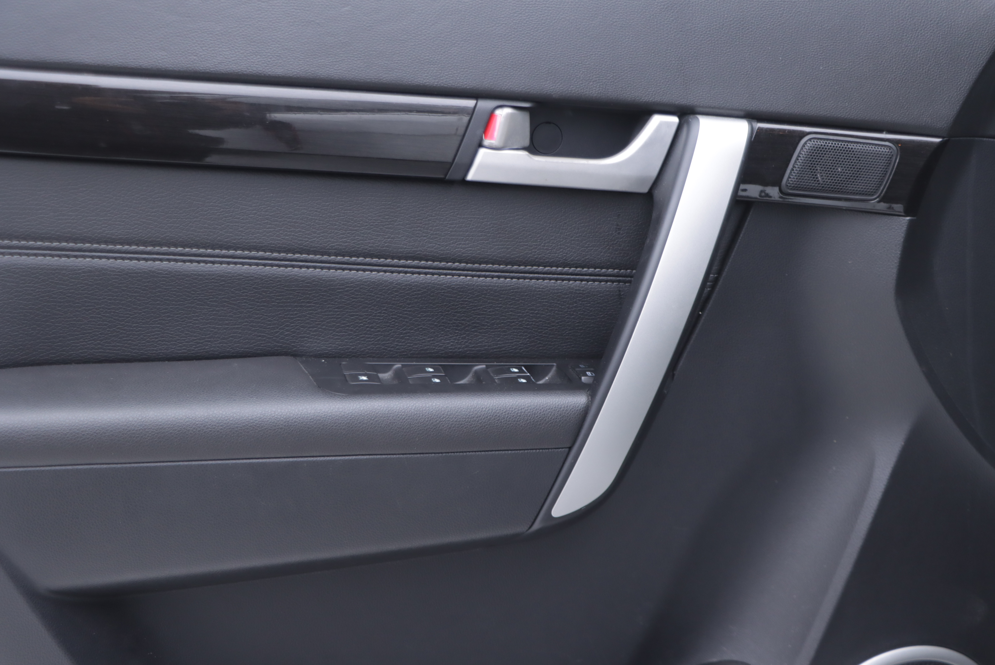 Chevrolet Captiva 2014 car image #6