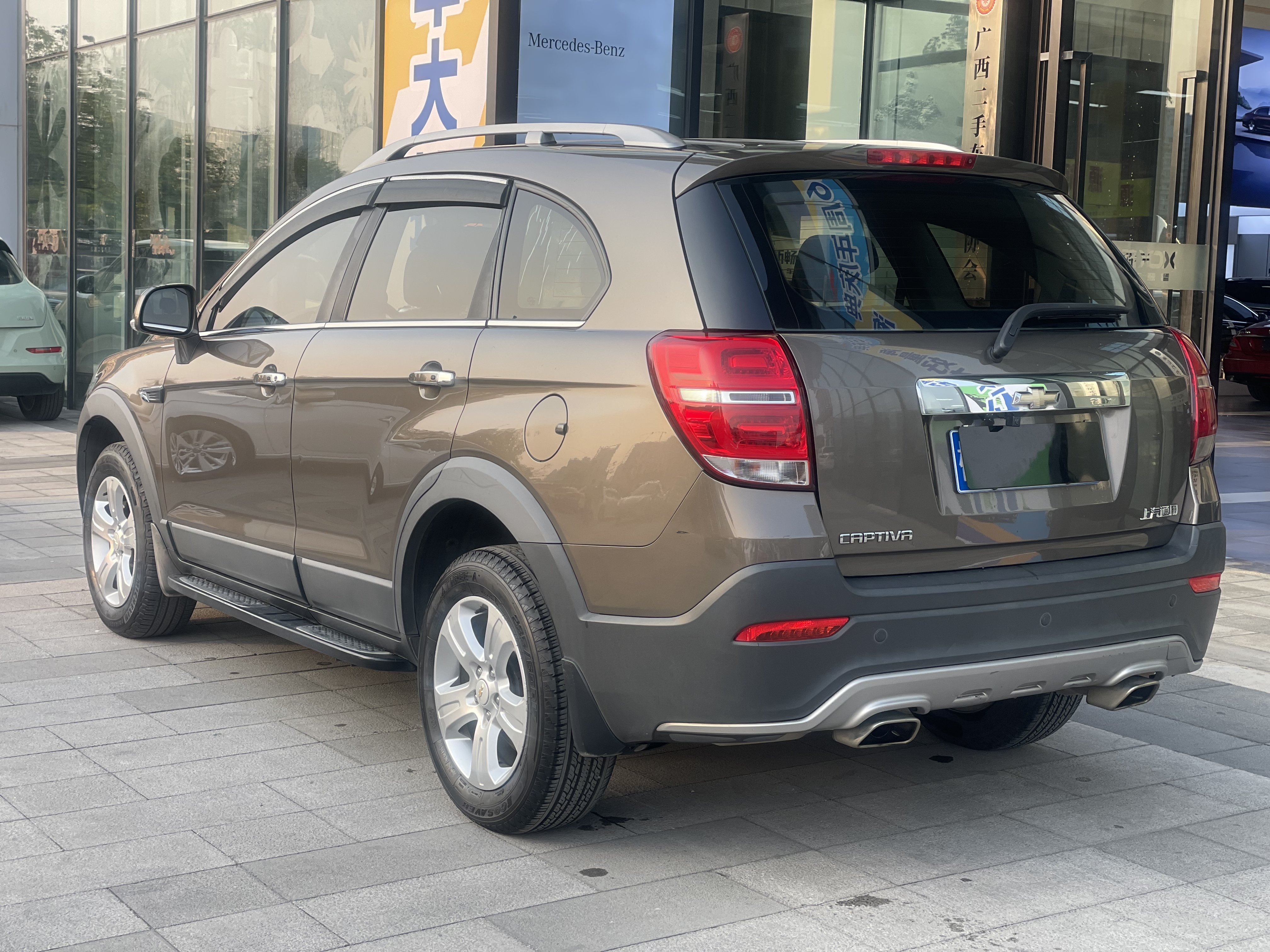 Chevrolet Captiva 2016 car image #6