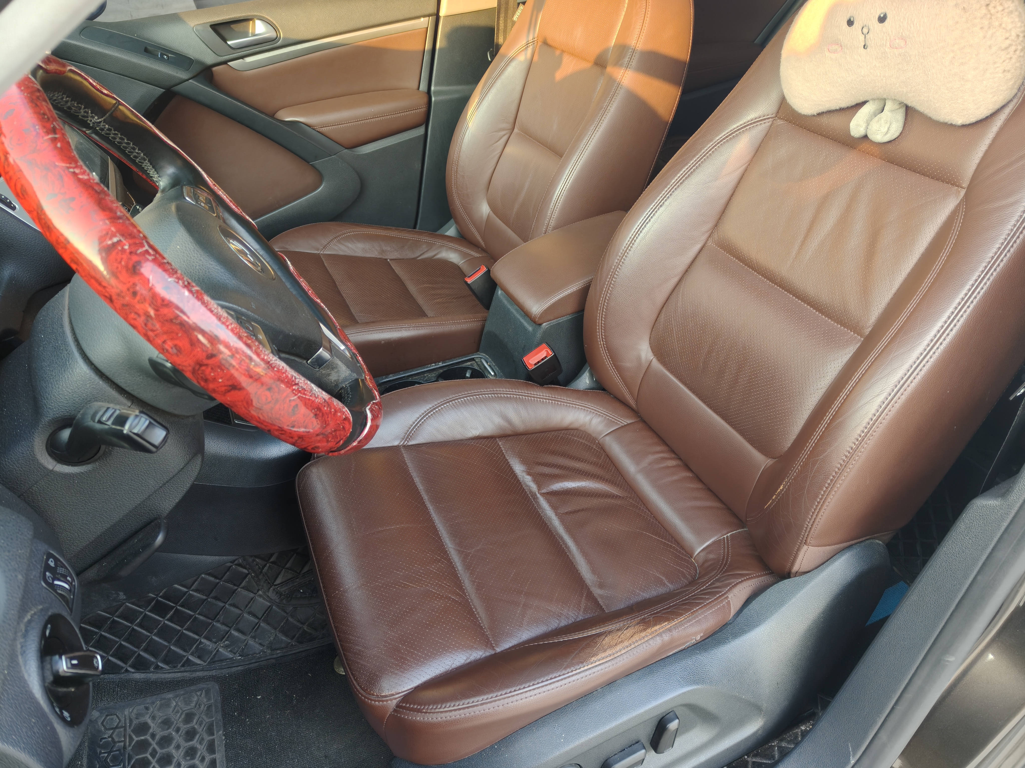 Volkswagen Tiguan 2014 car image #6