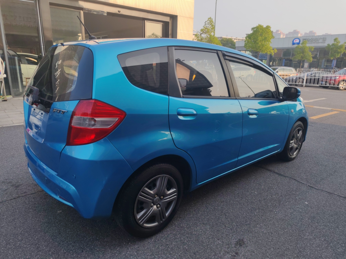 Honda Fit 2014 car image #6