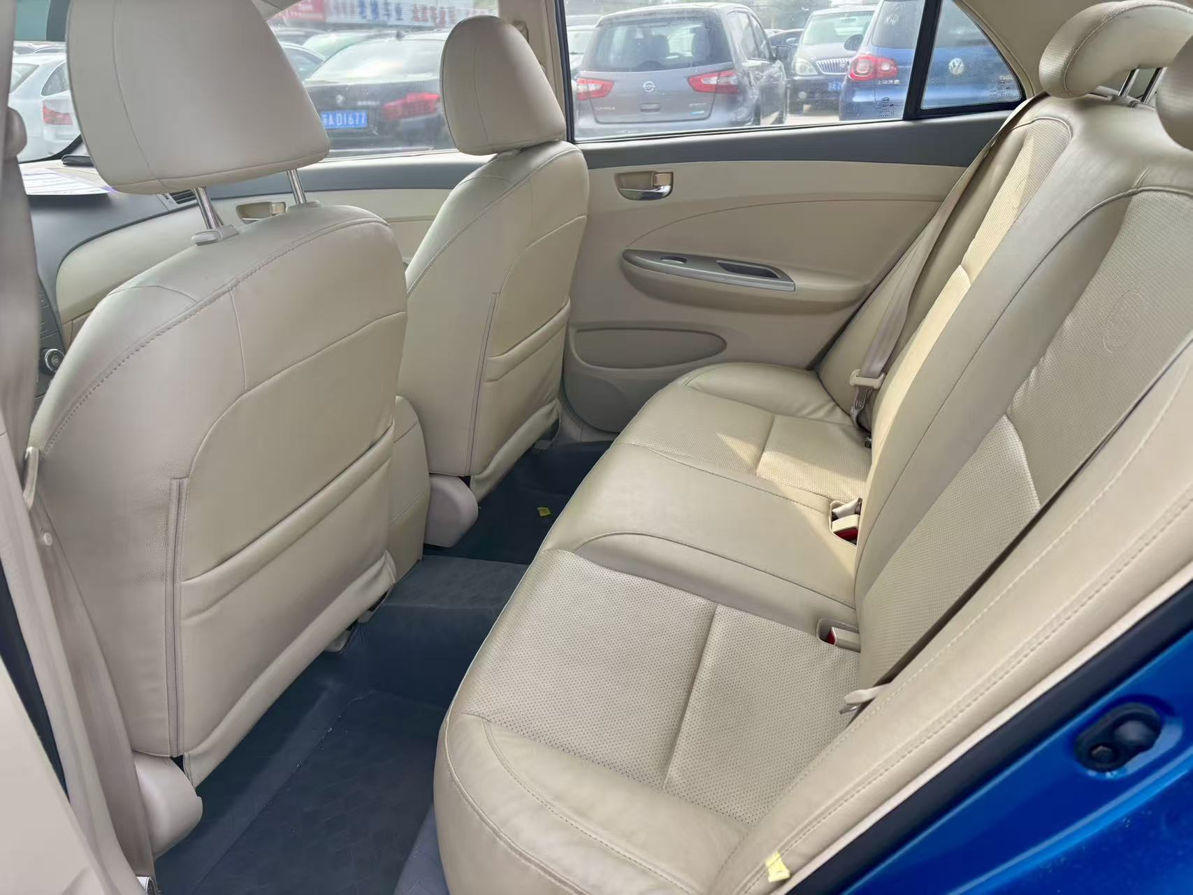 BYD L3 2014 immagine di auto #6