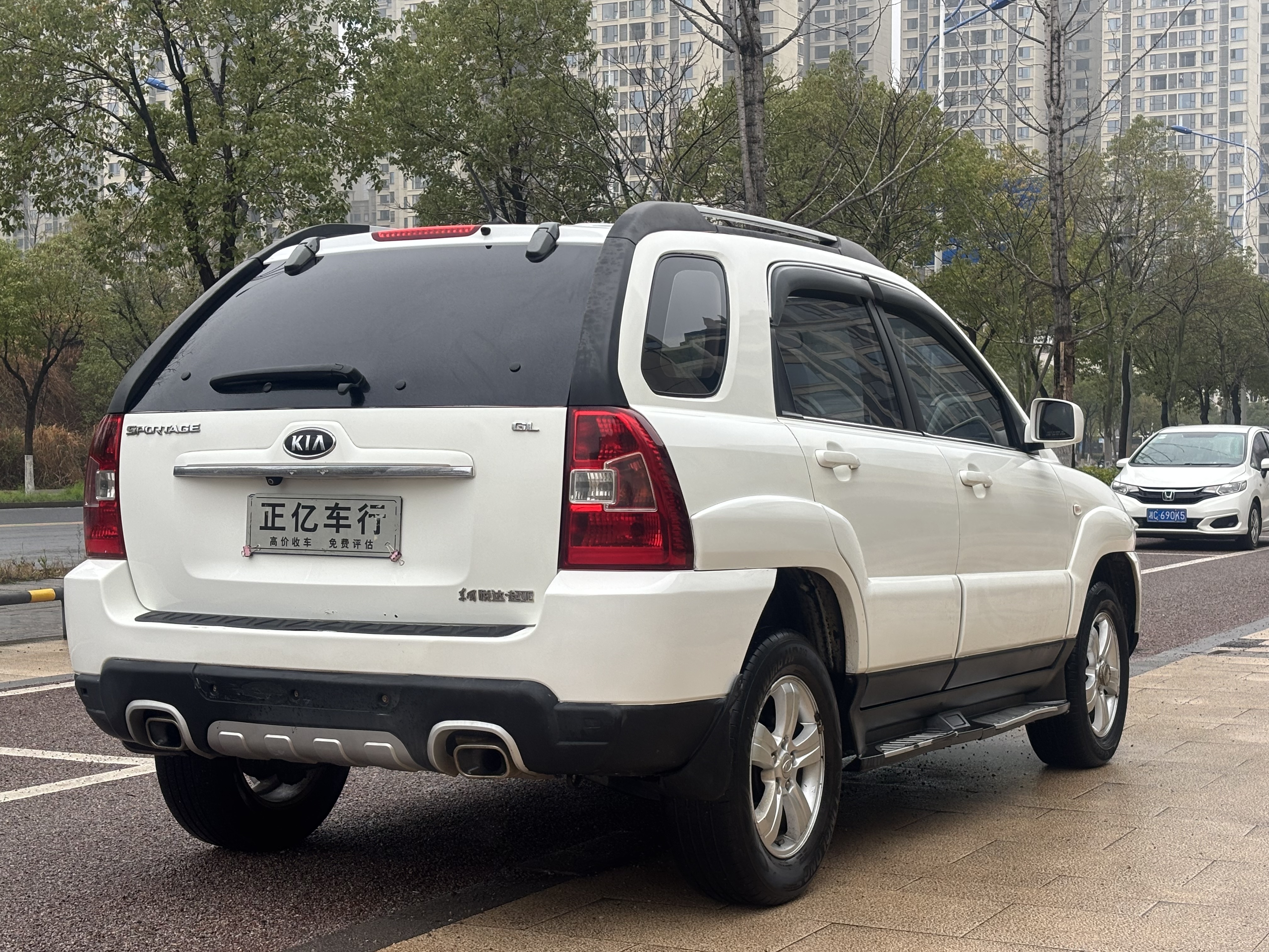 起亚 狮跑 2012 汽车图片 #6