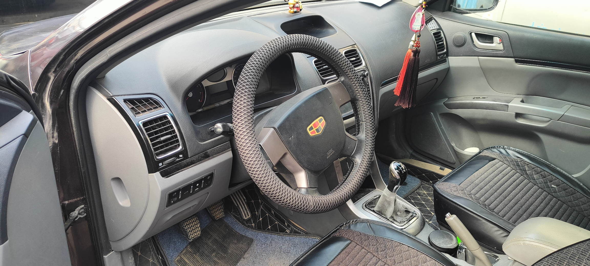 GEELY Emgrand Classic 2013 immagine di auto #6