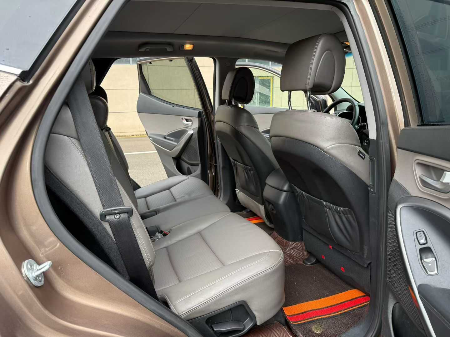 Hyundai Santa Fe (Imported) 2015 car image #6