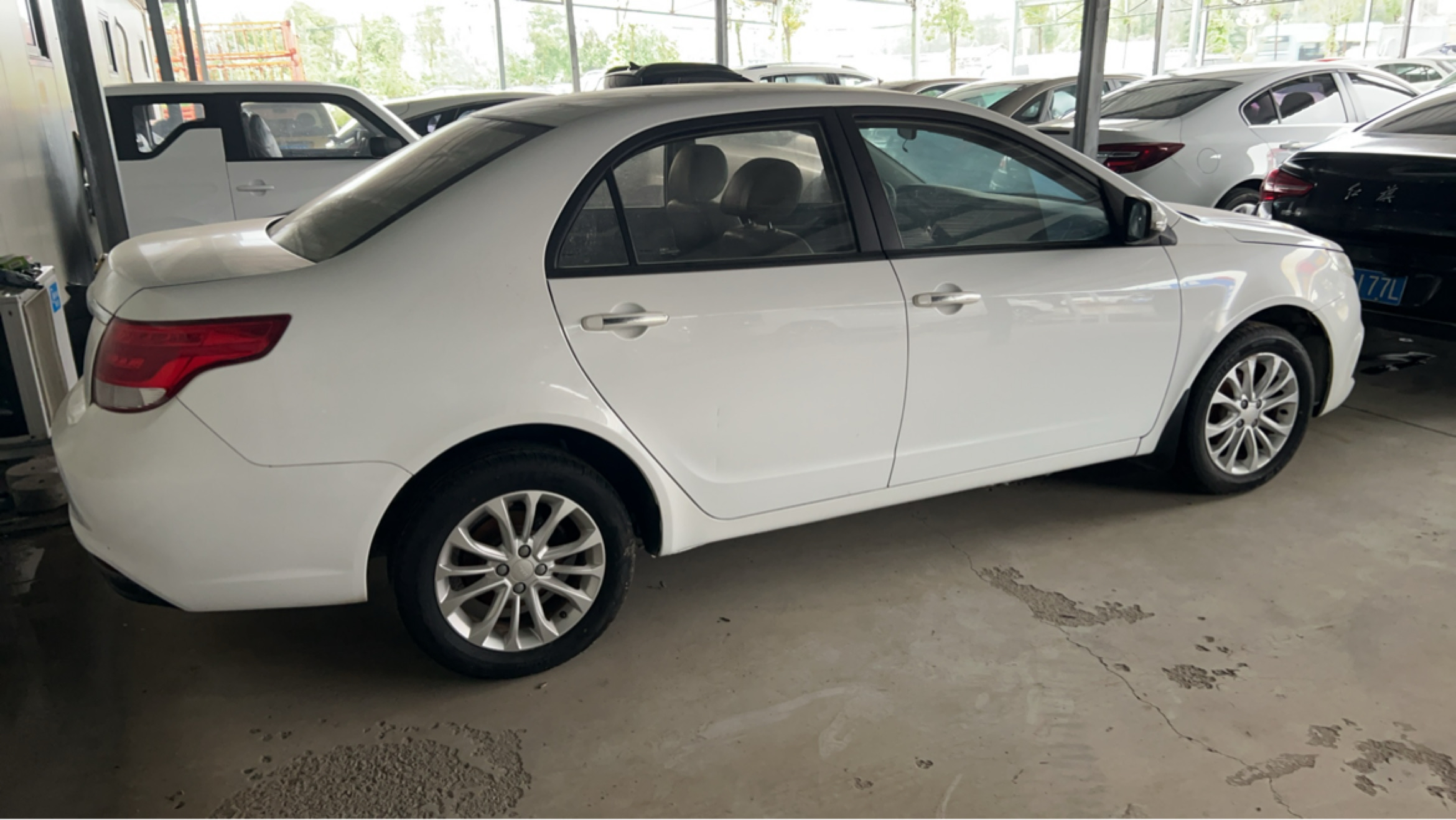 GEELY GC7 2015 car image #6