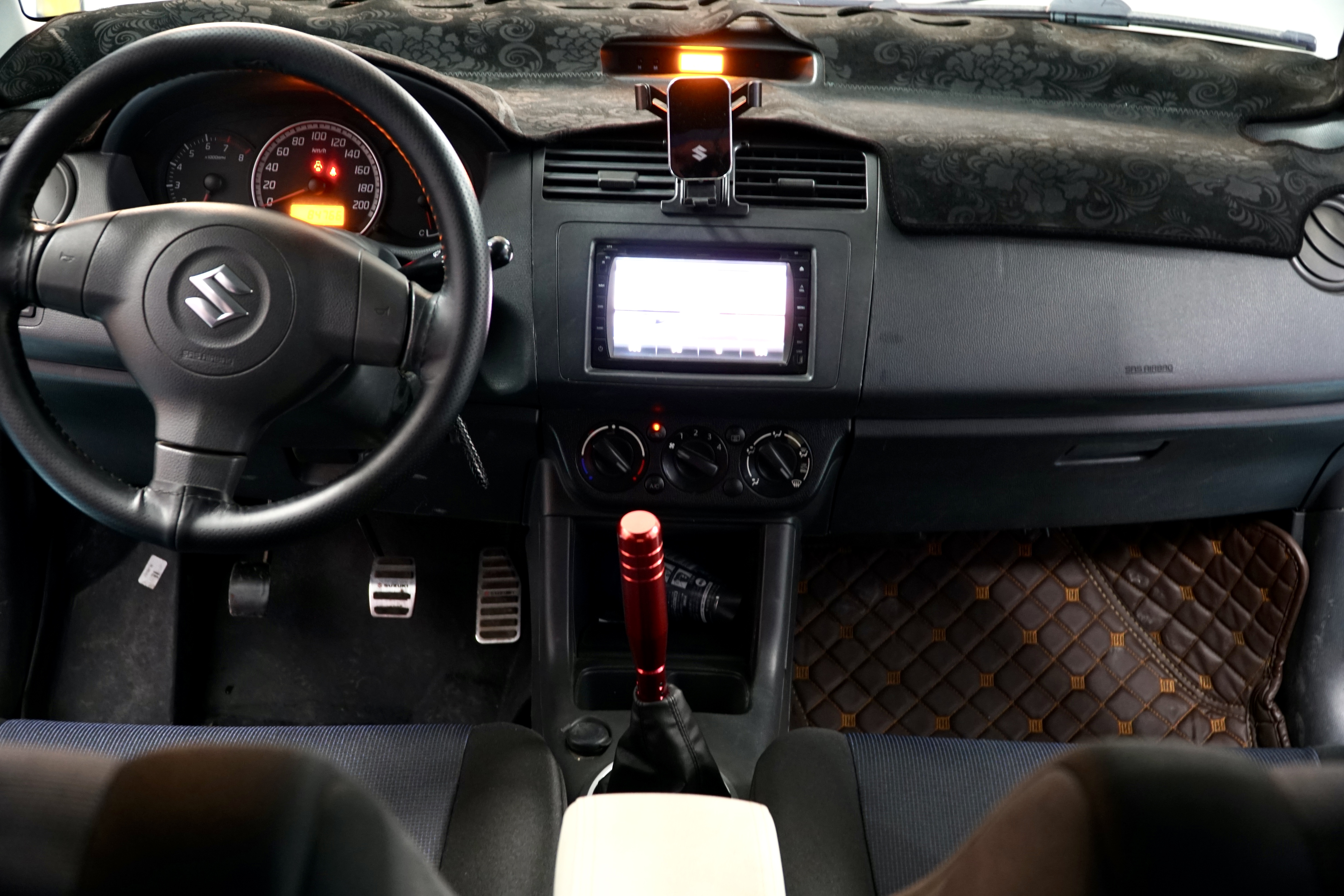 铃木 雨燕 2012 汽车图片 #6