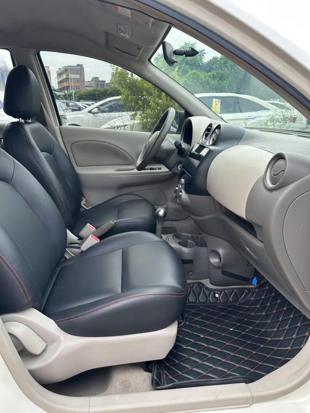 日产 玛驰 2013 汽车图片 #6