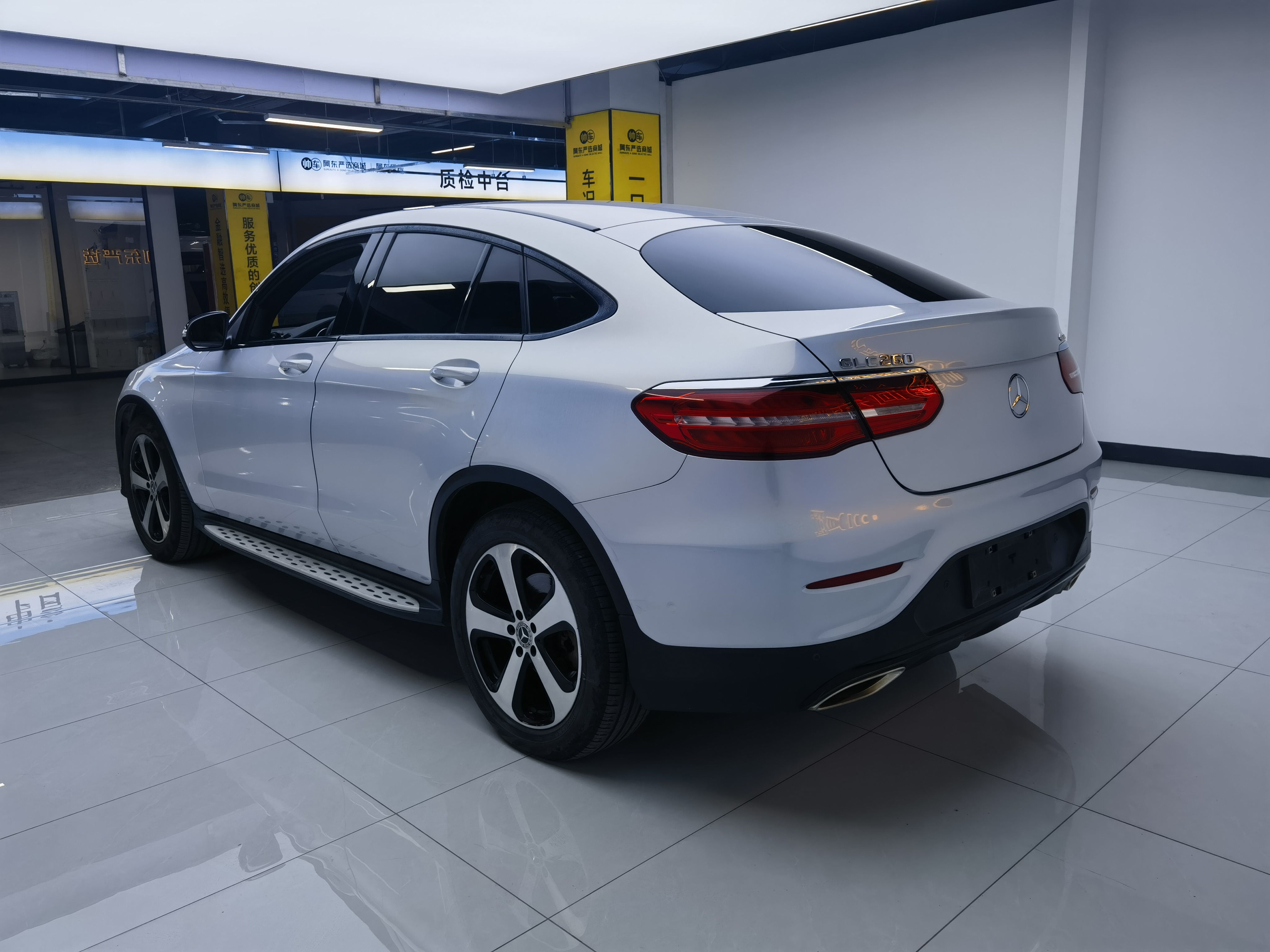 Mercedes-Benz GLC Coupe 2017 car image #6