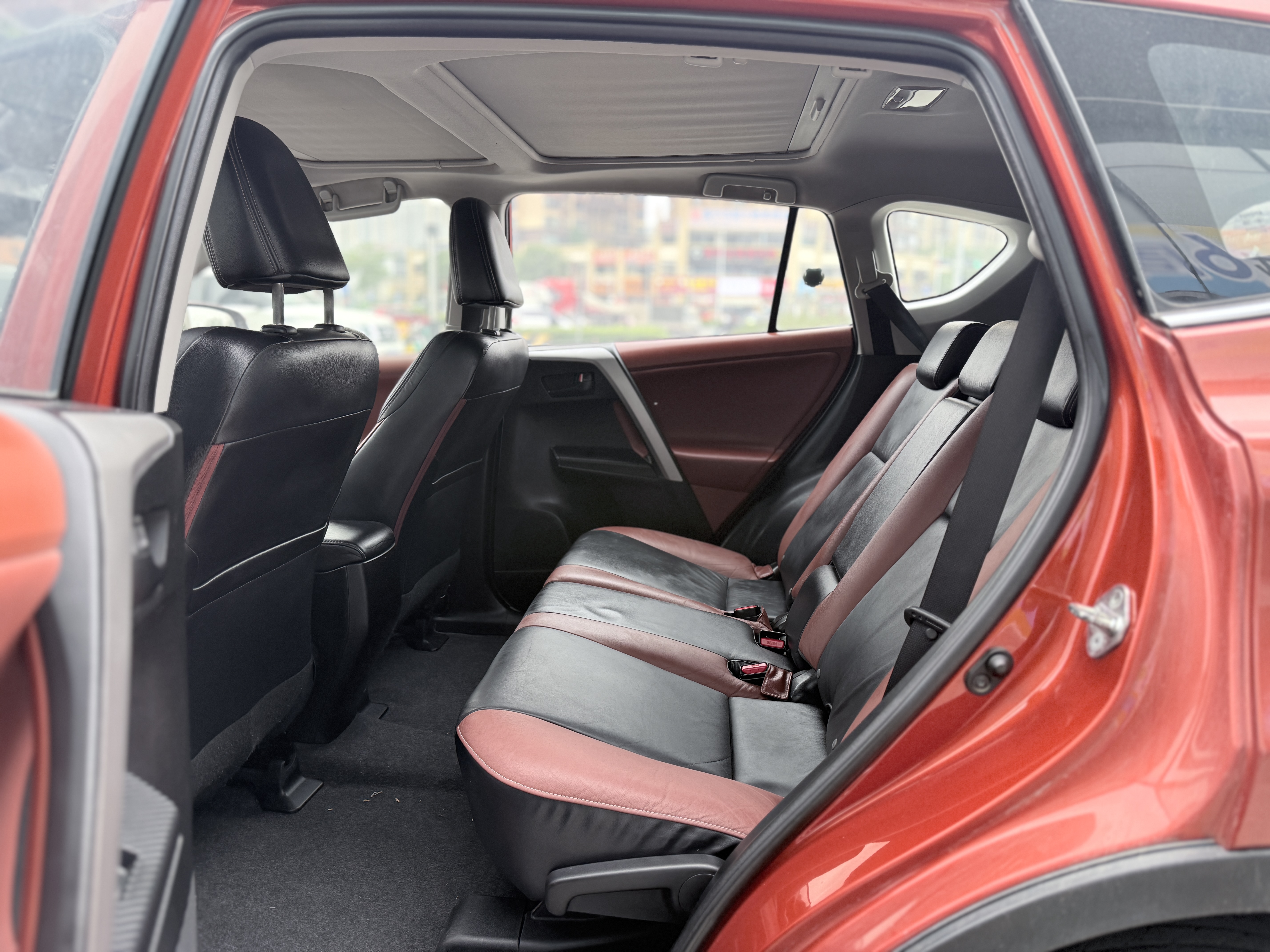 Toyota RAV4 2014 изображение автомобиля #6