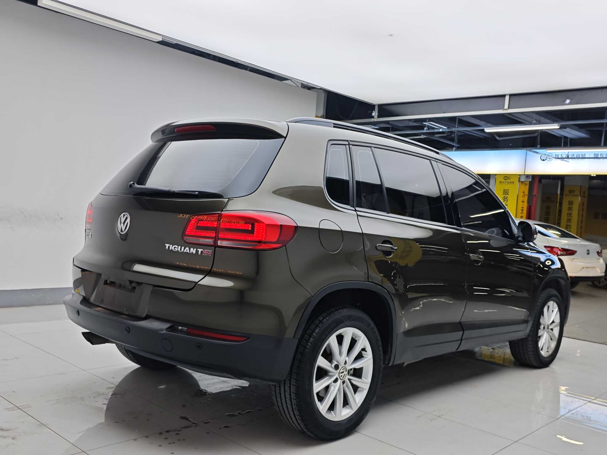 Volkswagen Tiguan 2017 صورة سيارة #6