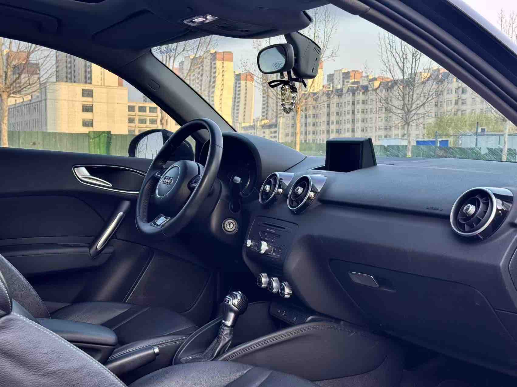 奥迪 奥迪A1 2015 汽车图片 #6