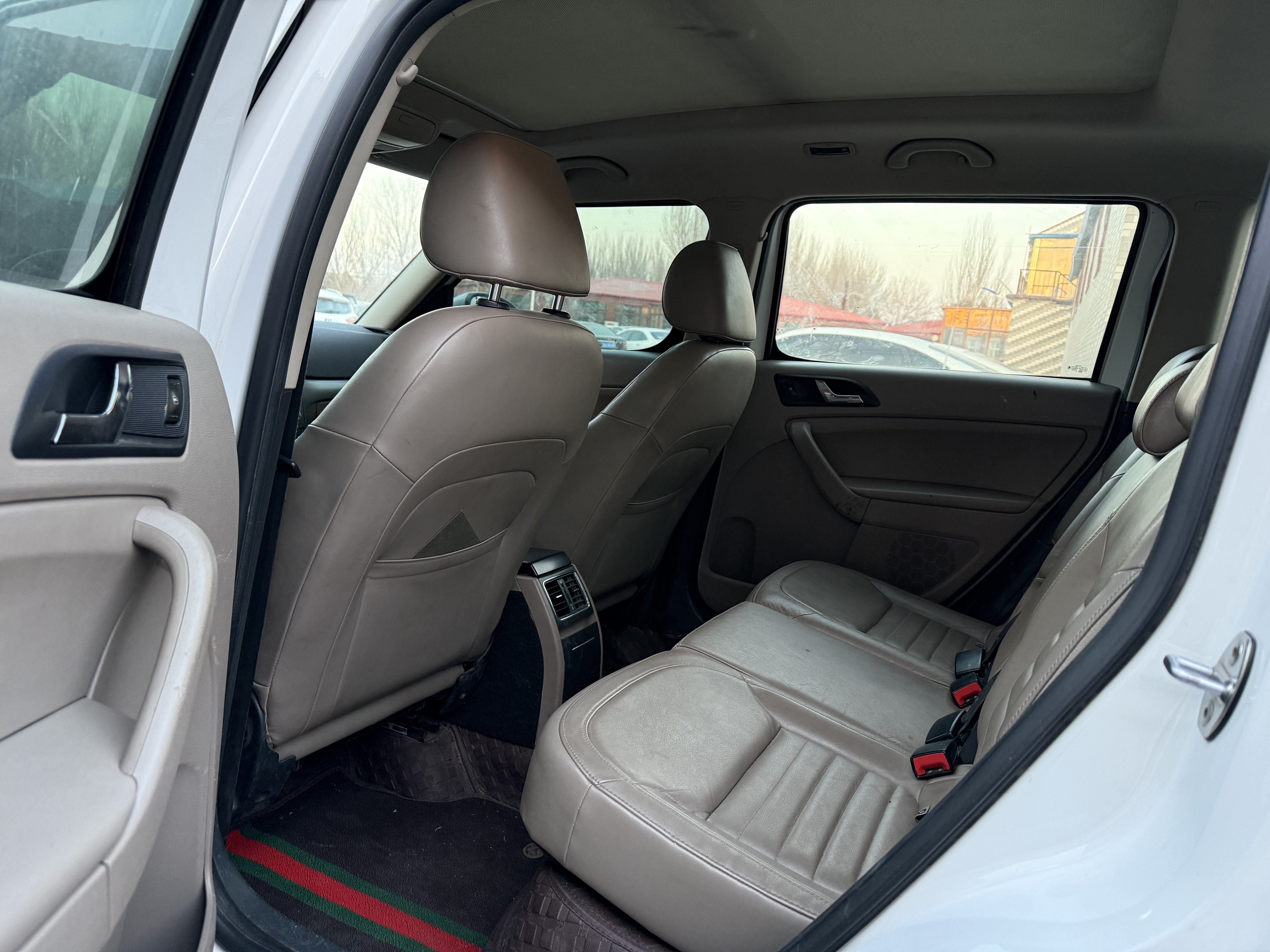 Skoda Yeti 2014 car image #6