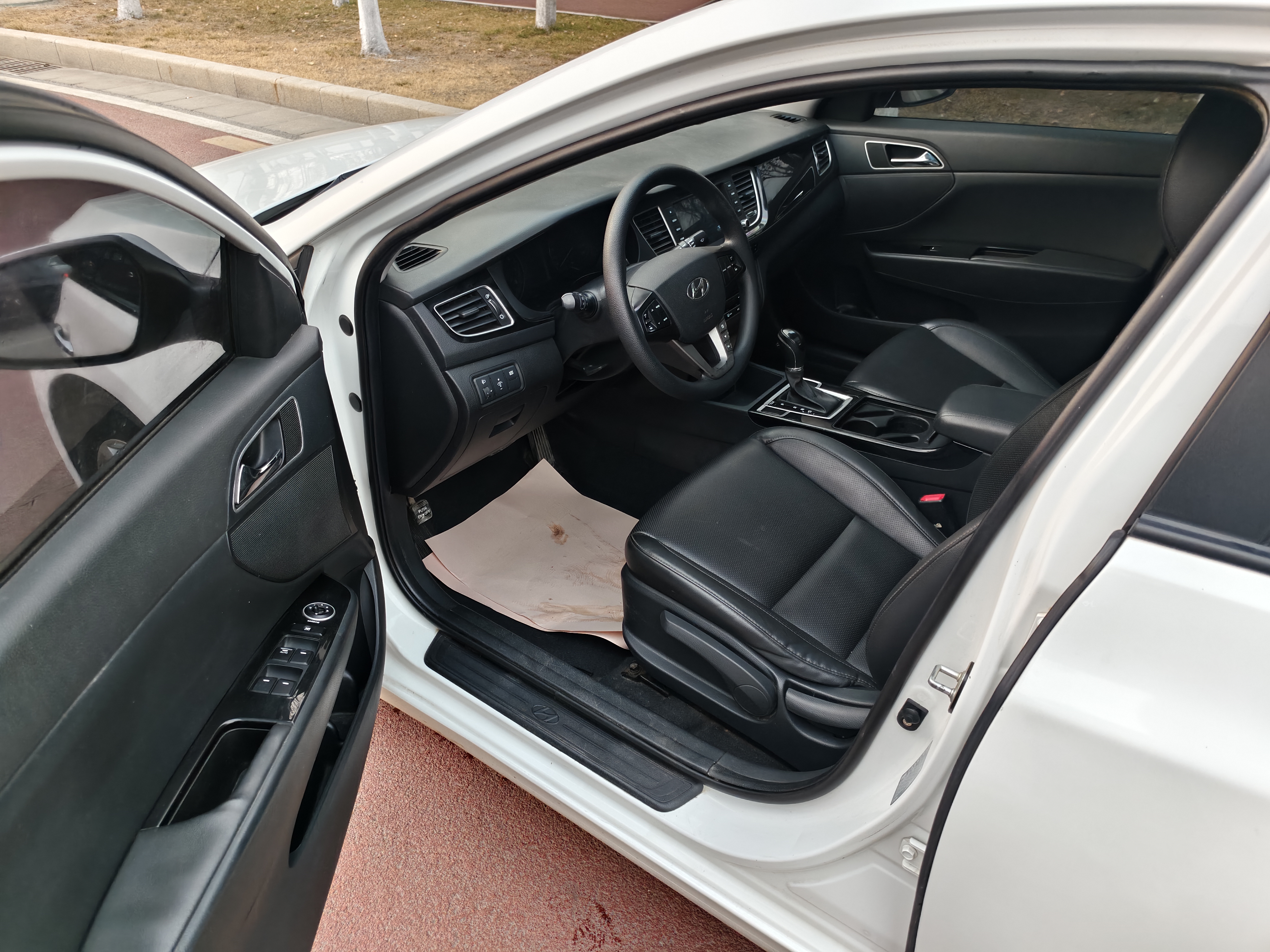 Hyundai Mistra 2015 #6 Hyundai Mistra 2015 car image #6