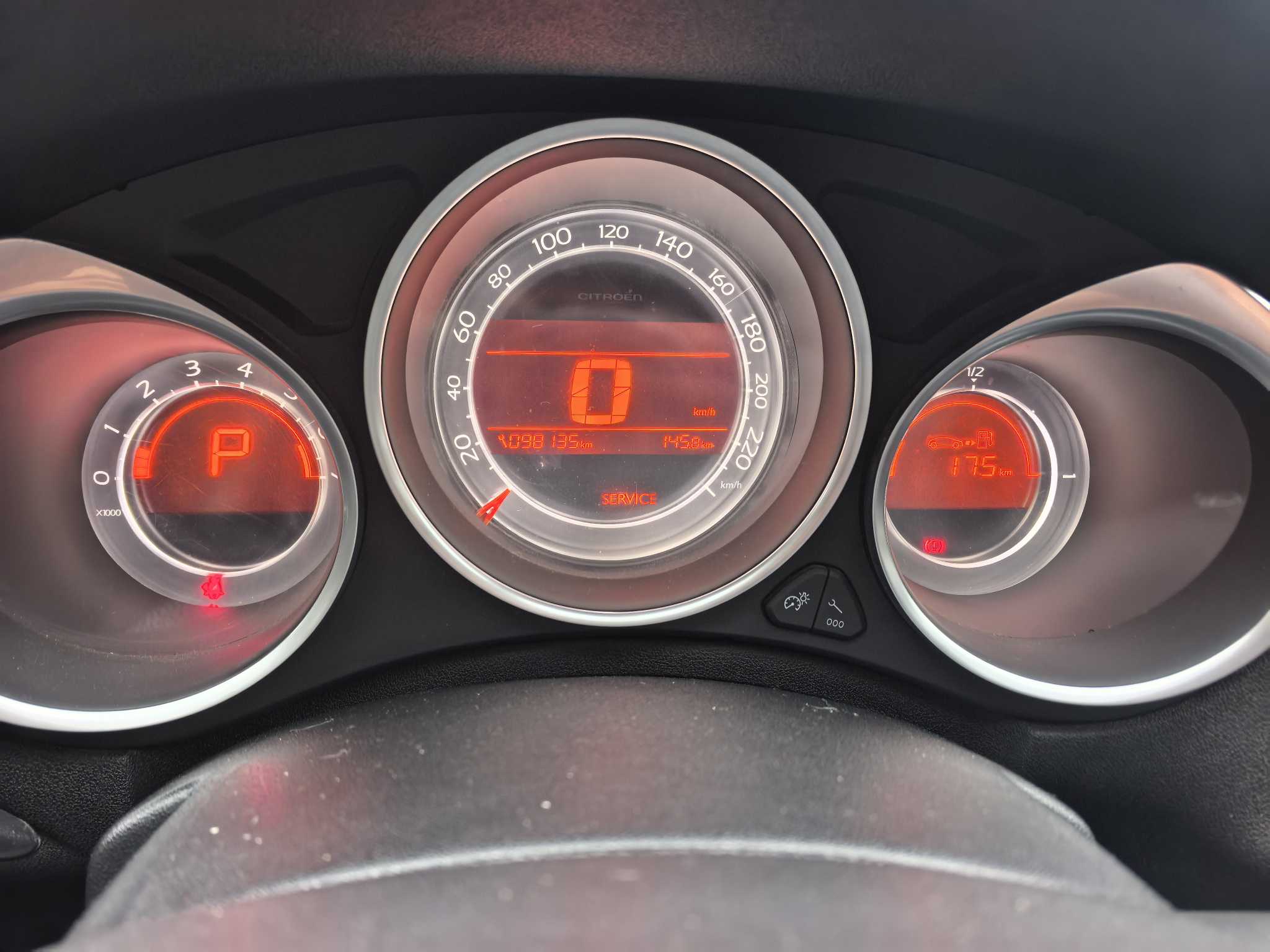 Citroen C4L 2015 car image #6